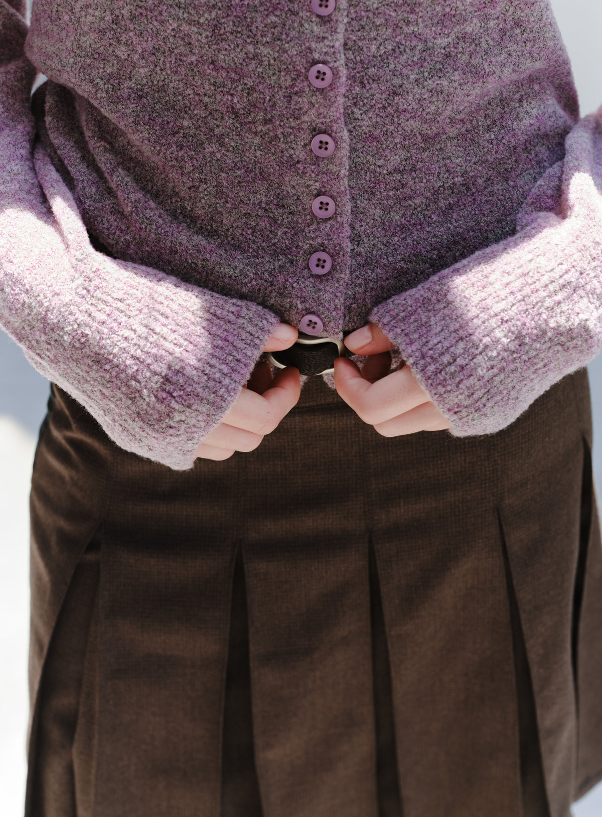 MULTI BUTTON COLOR SWEATER