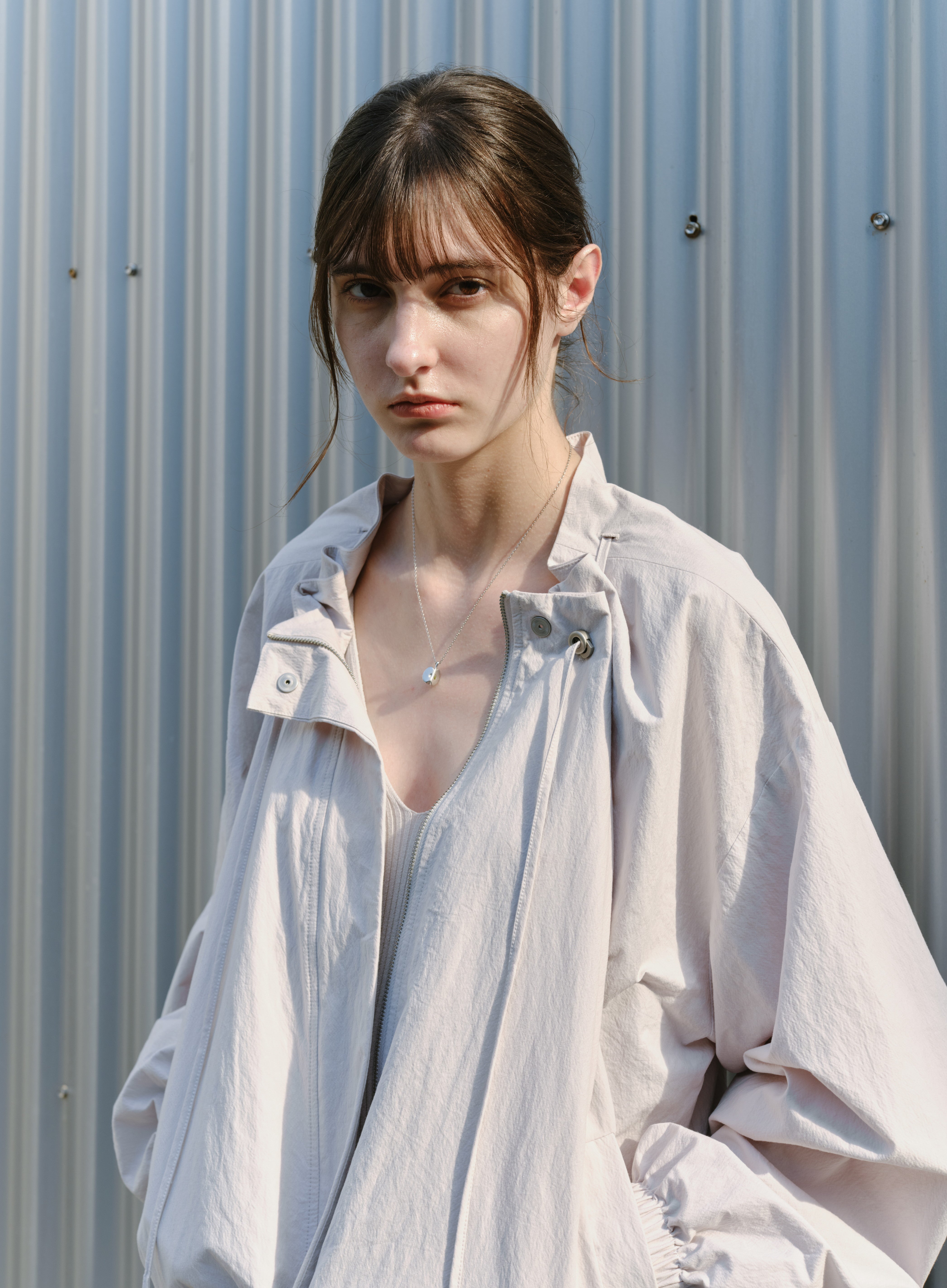 GATHER NECK SHORT BLOUSON