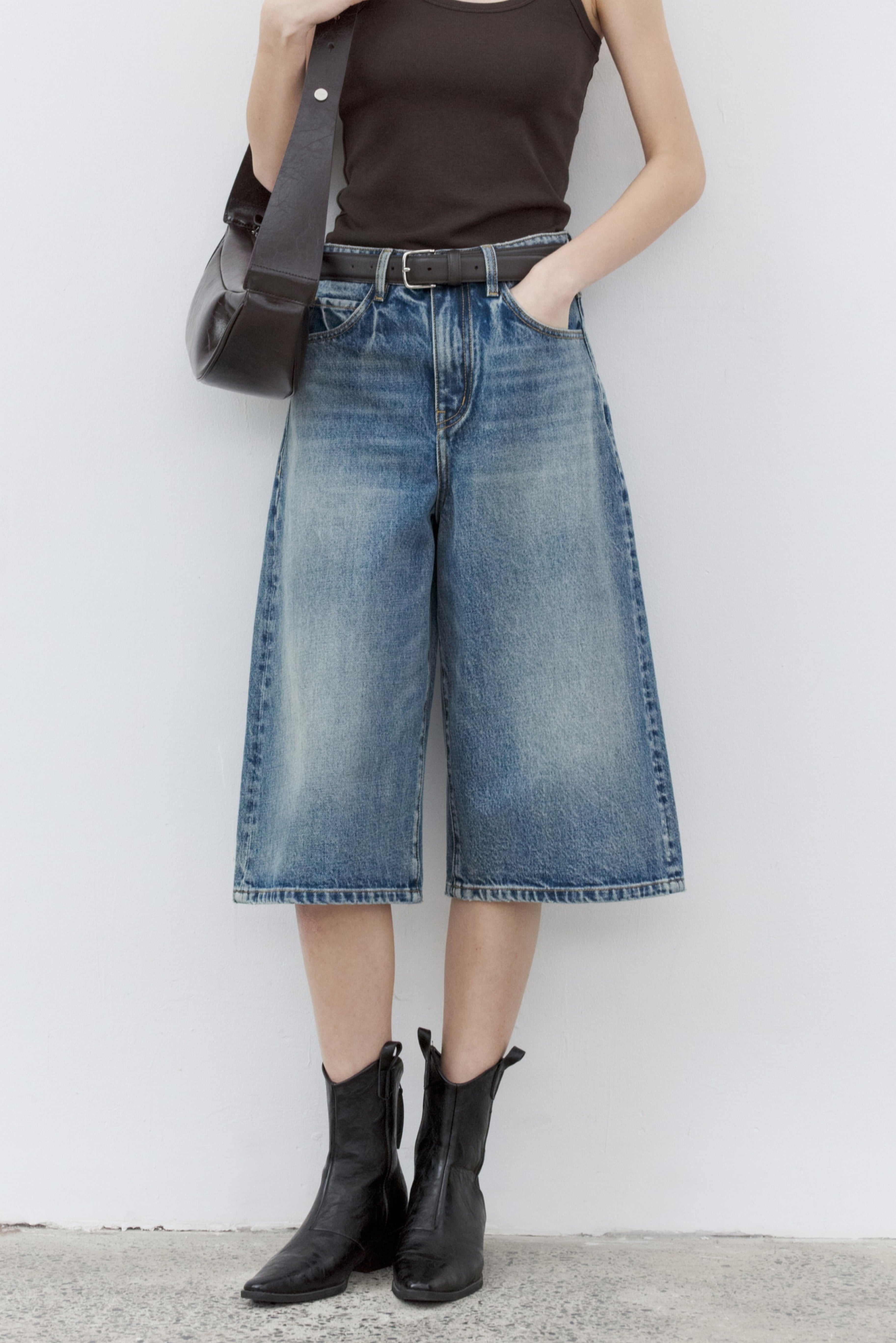WIDE DENIM HALF PANTS