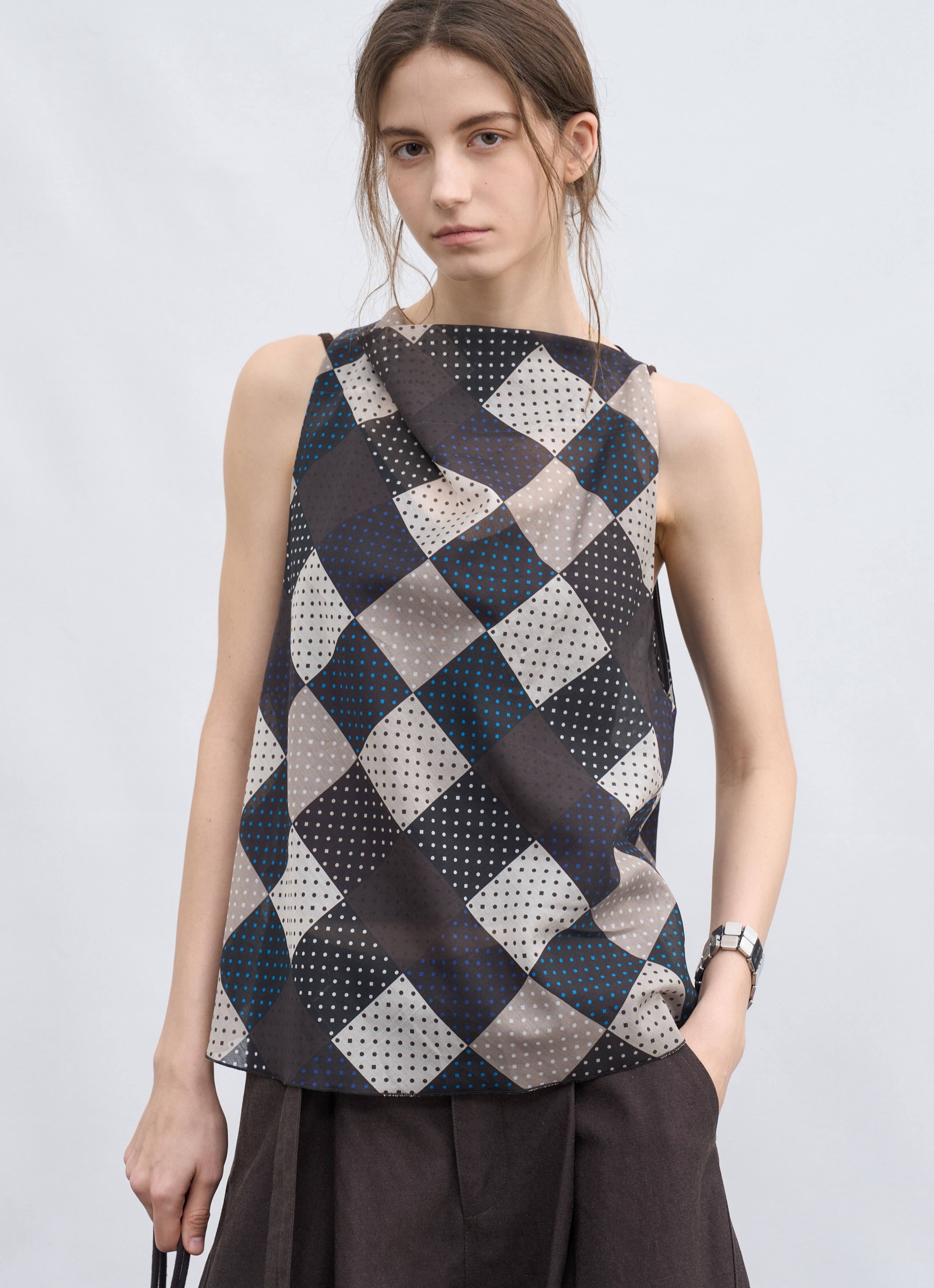 AIRY DOT CHECK TOP