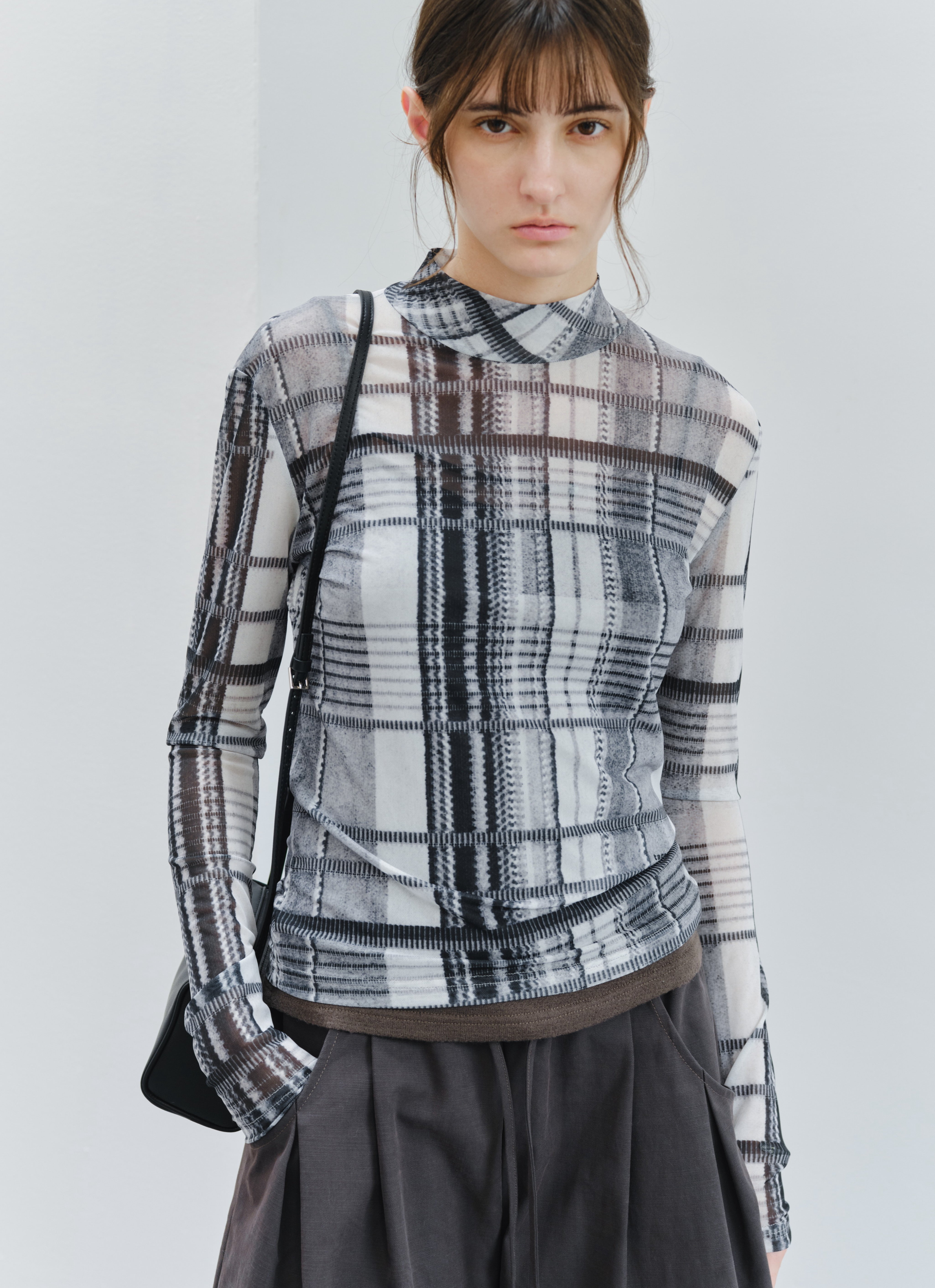 WAVE CHECK SHEER TOP
