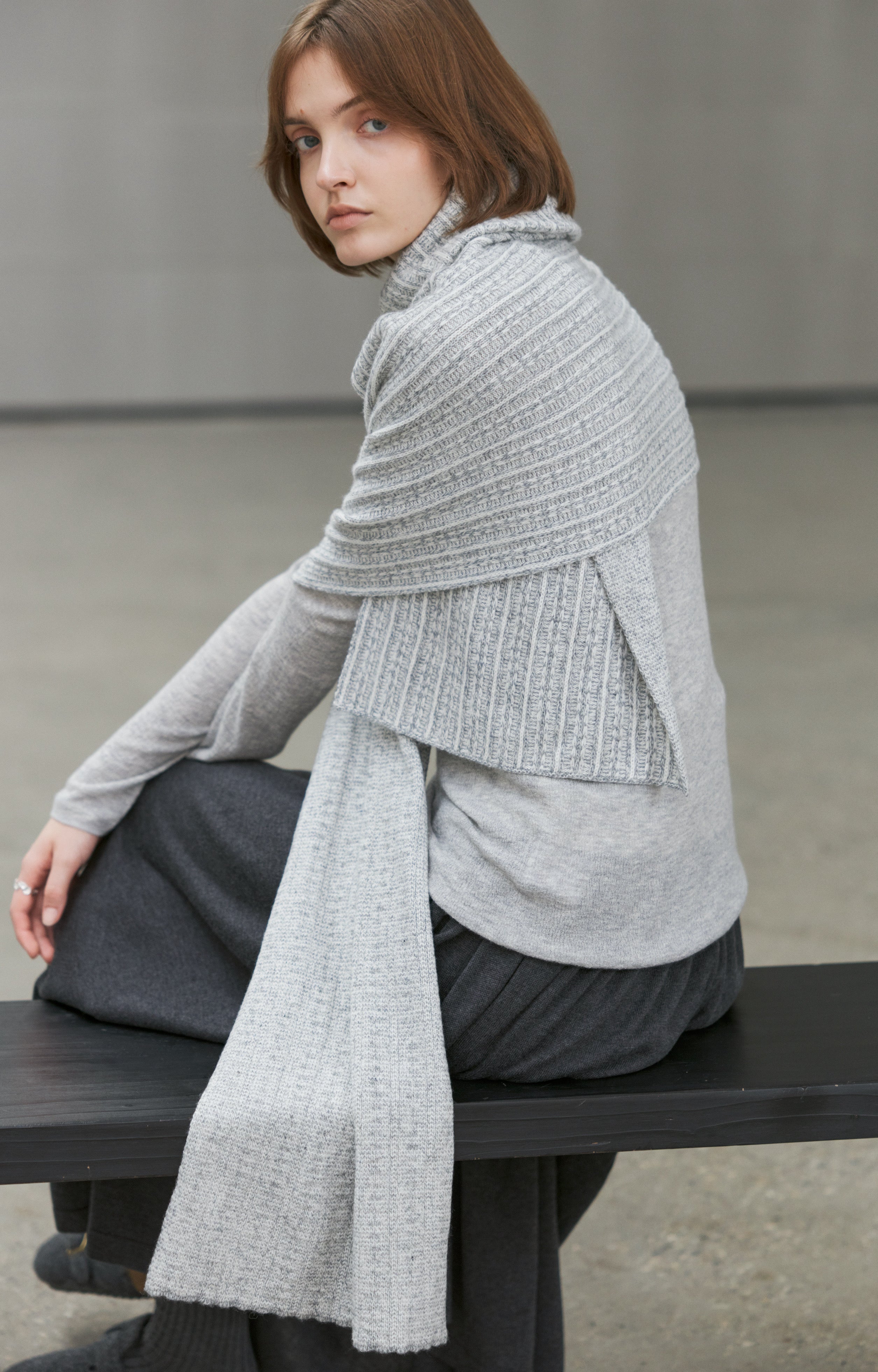 ASYMMETRIC TURTLE KNIT SCARF