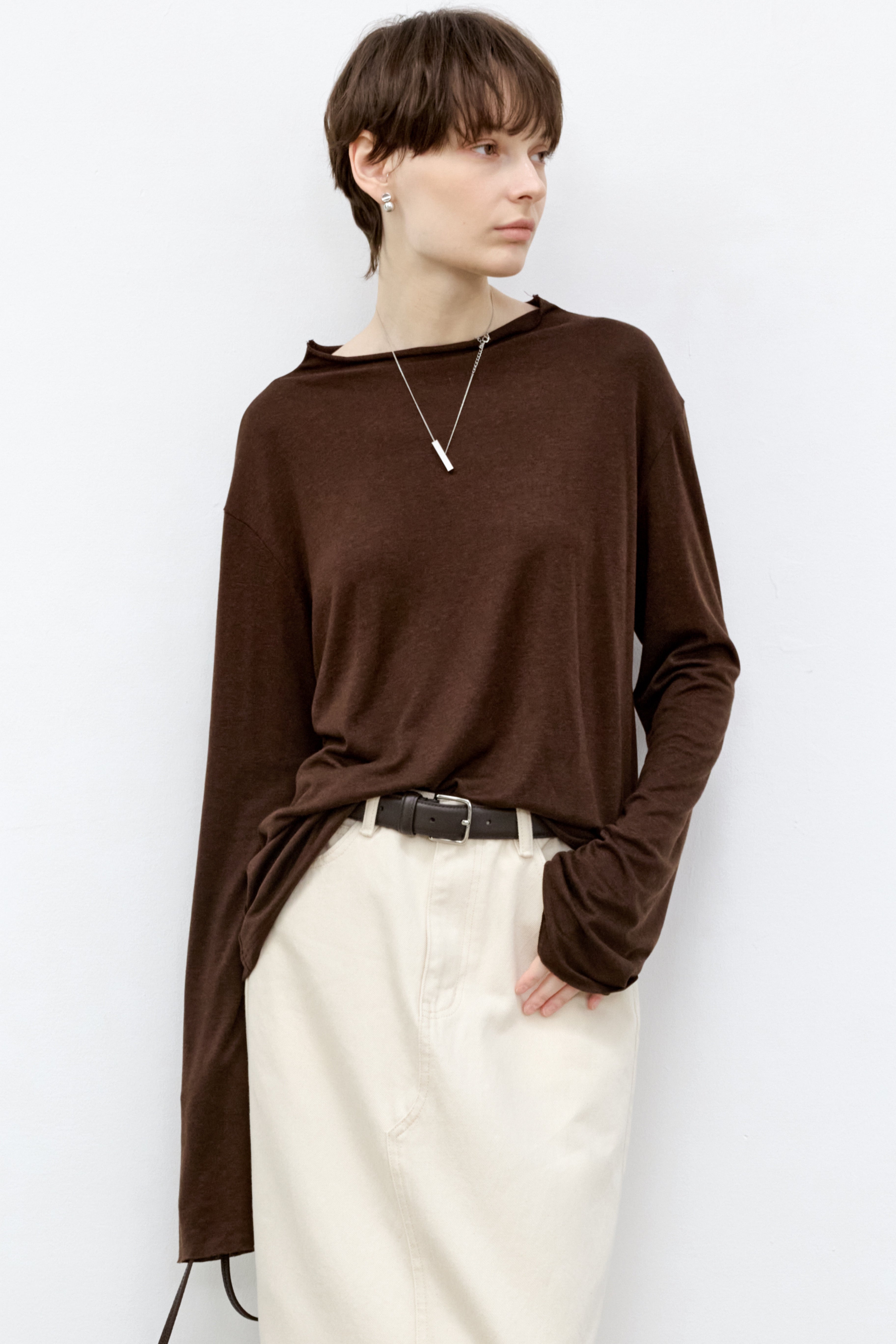 BOAT NECK DRAPE TOP