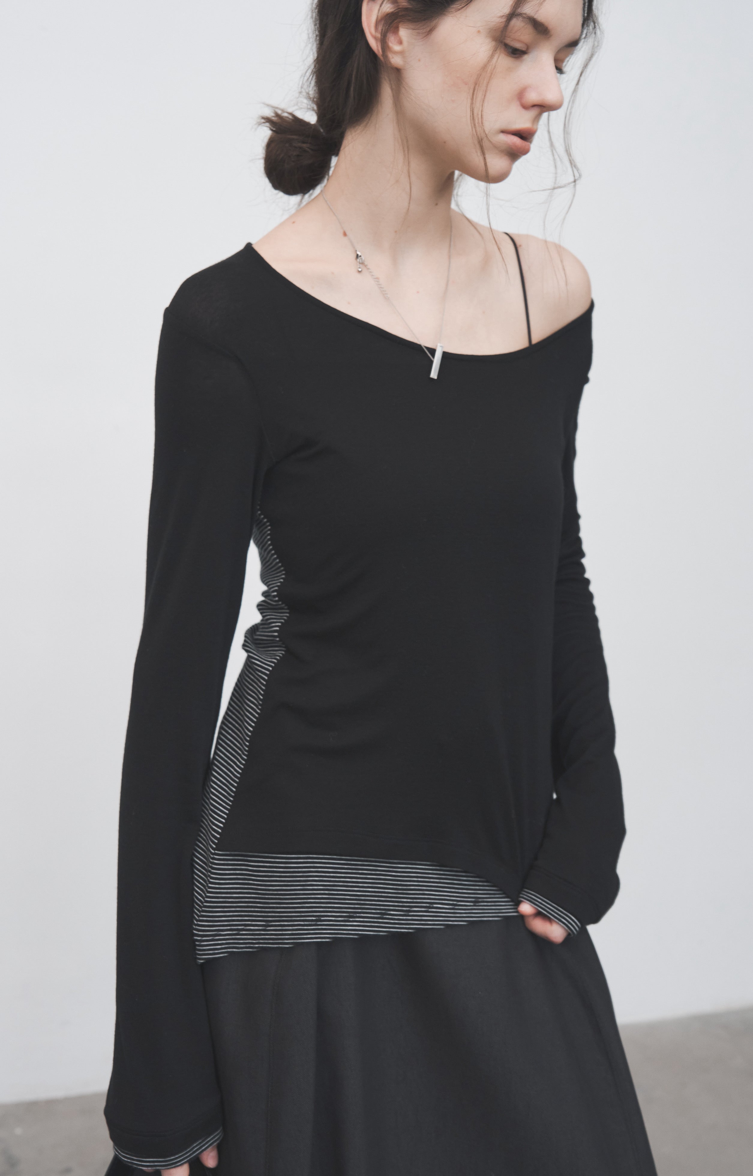 LAYERED STRIPED LONG T-SHIRT / 레이어드 스트라이프 롱 티셔츠