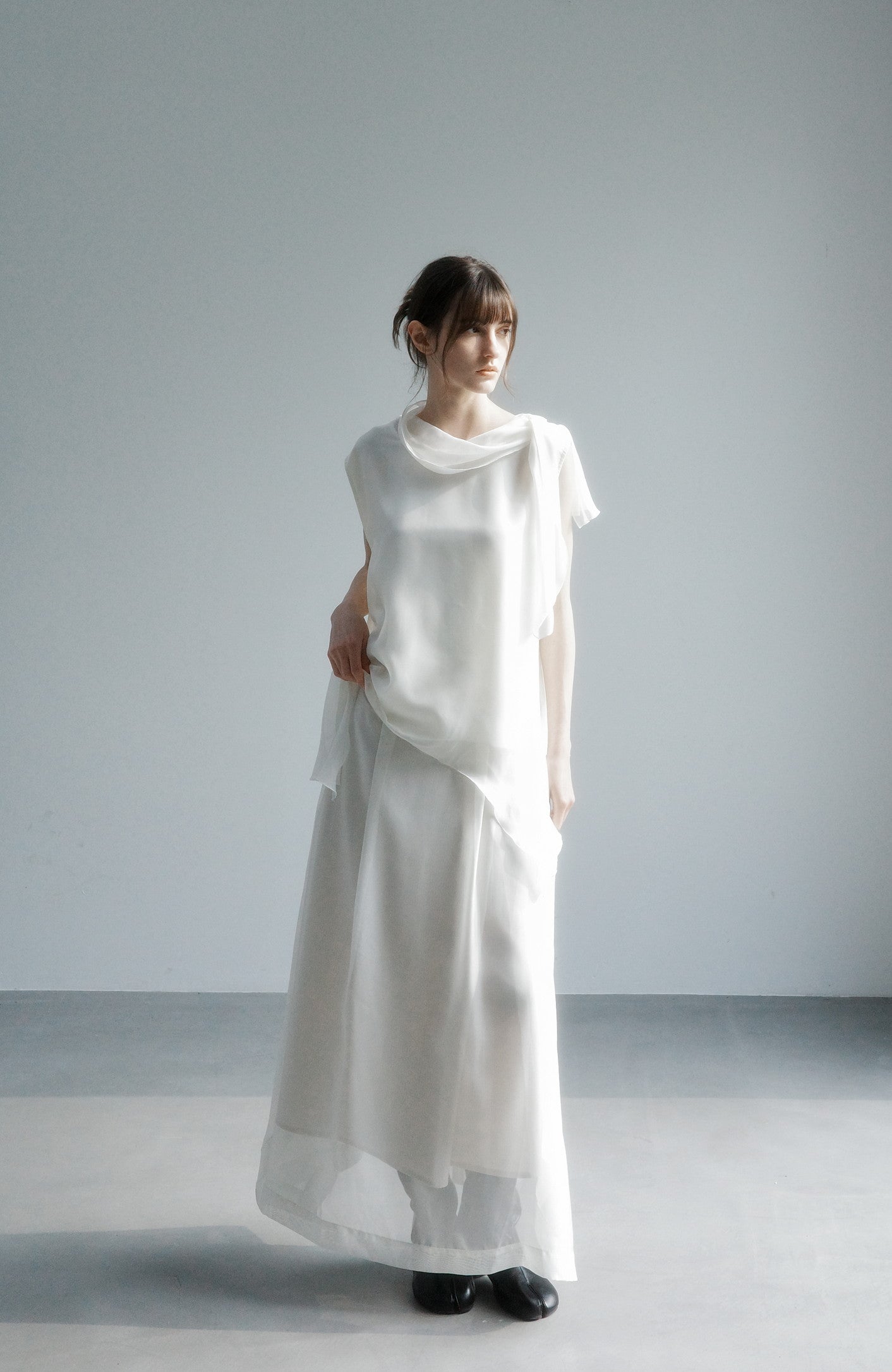 SHEER VEIL LAYERED BLOUSE