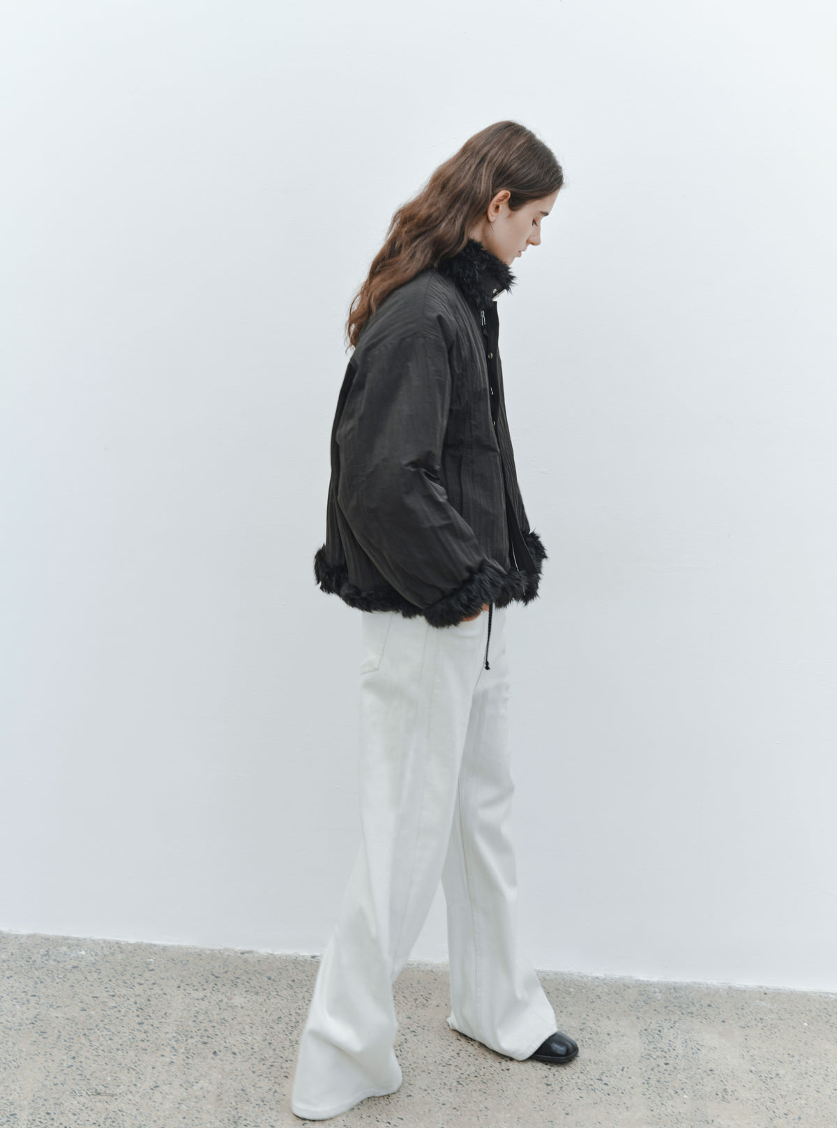 WASHED WHITE FLARE JEANS