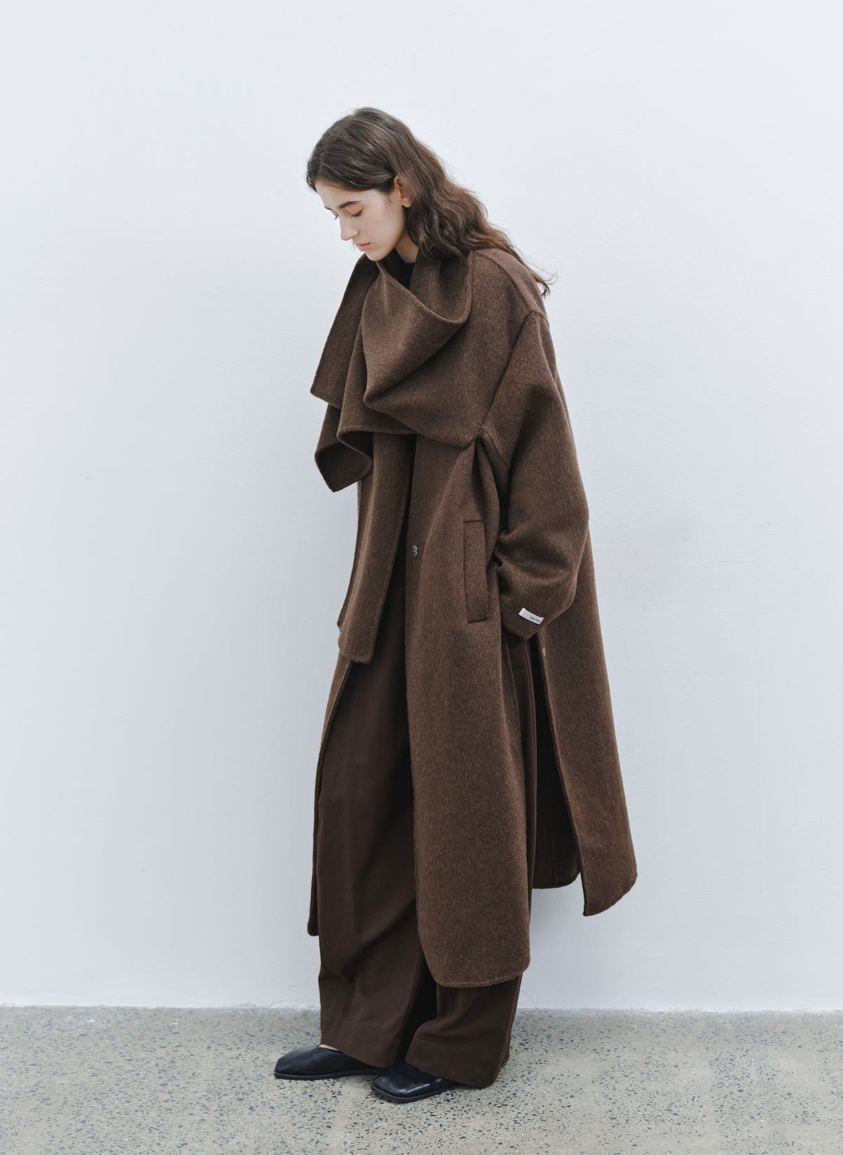 MULTI PATCH SCARF COAT