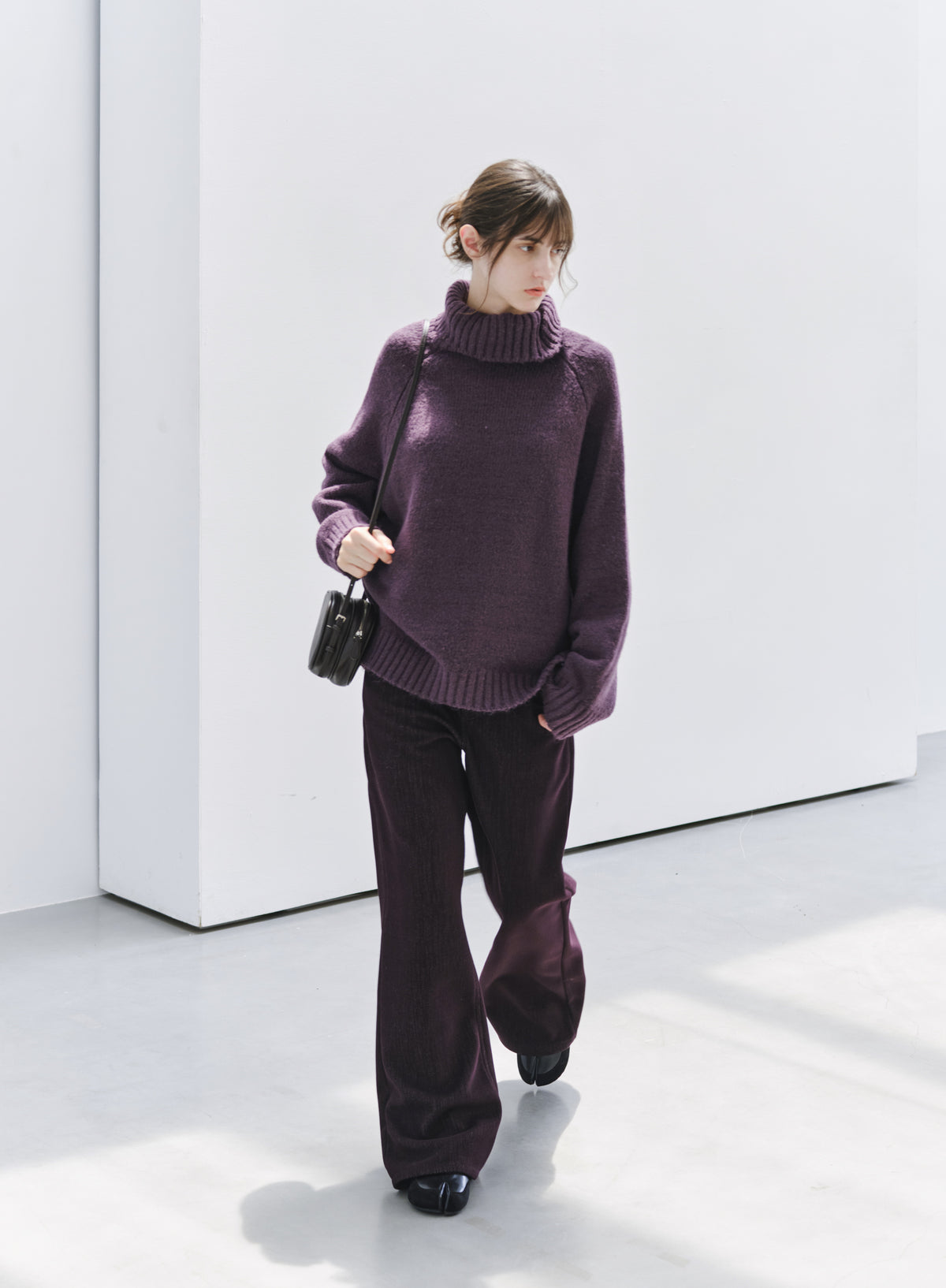 CHUNKY KNIT TURTLE SWEATER