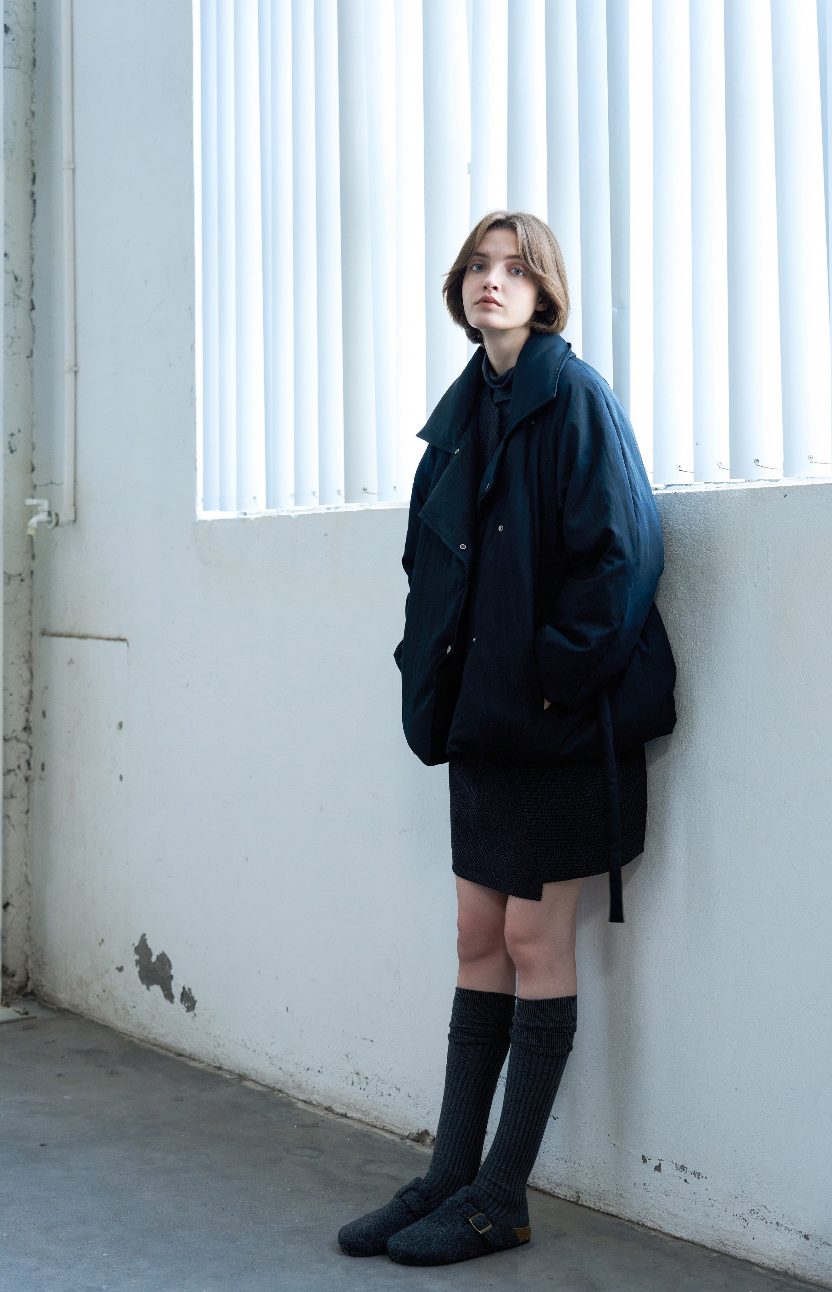 EDGE COLOR LAPEL DOWN / 엣지 컬러 라펠 다운