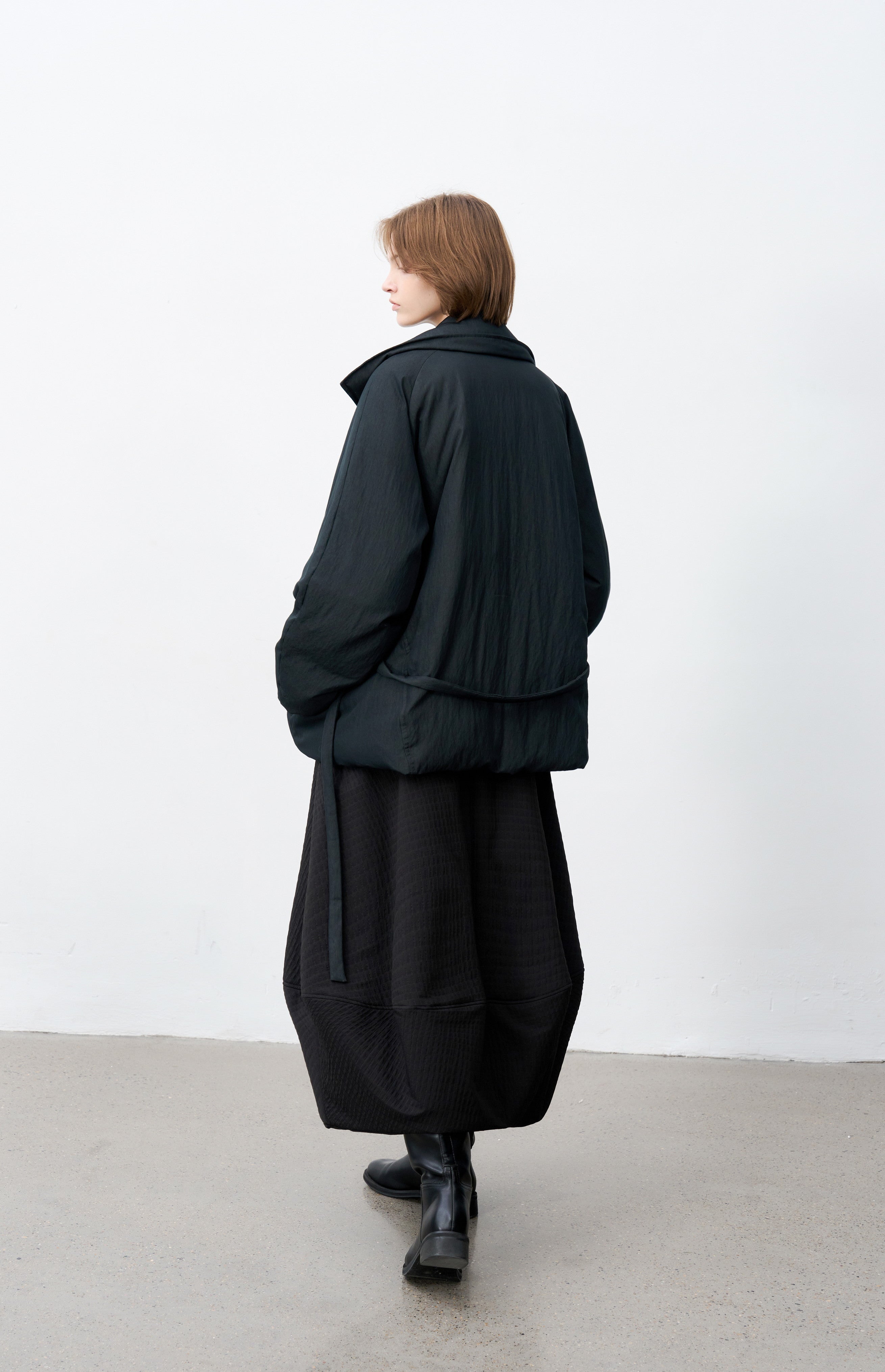 EDGE COLOR LAPEL DOWN / 엣지 컬러 라펠 다운