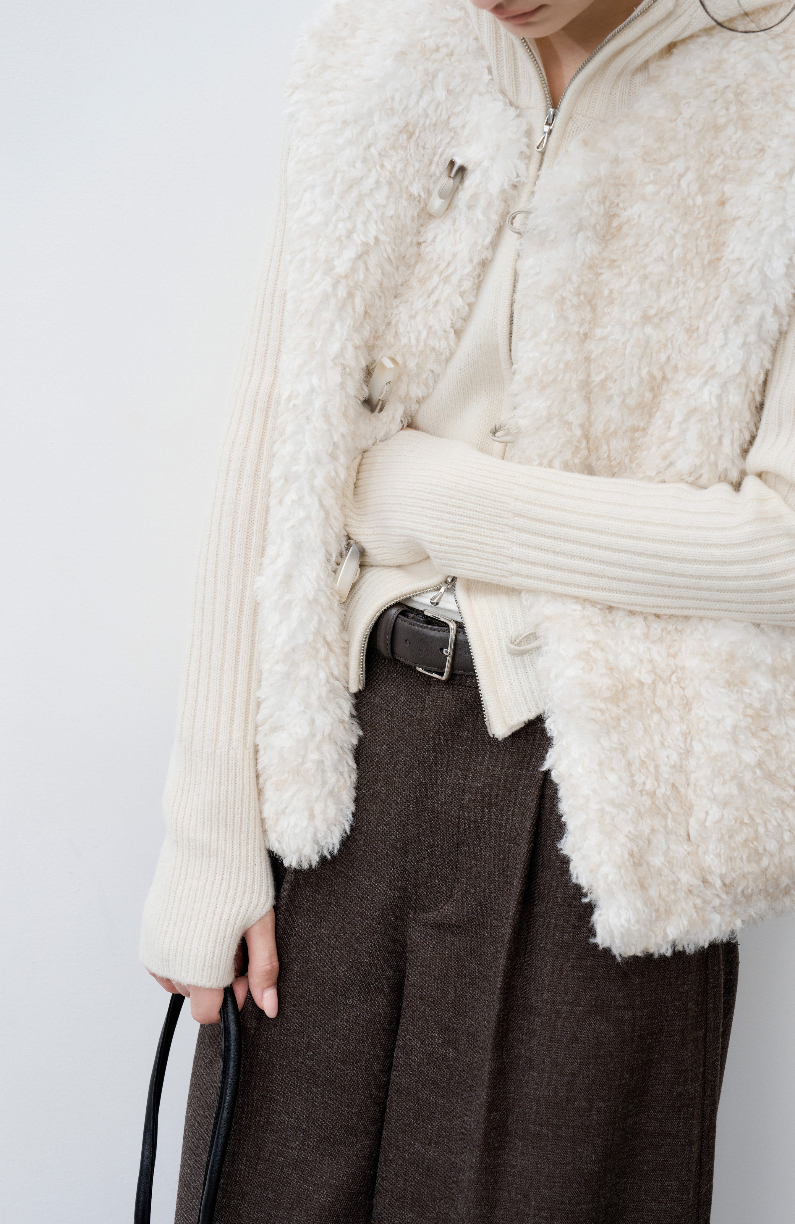 REVERSIBLE SOFT BOA VEST / 리버시블 소프트 보아 베스트