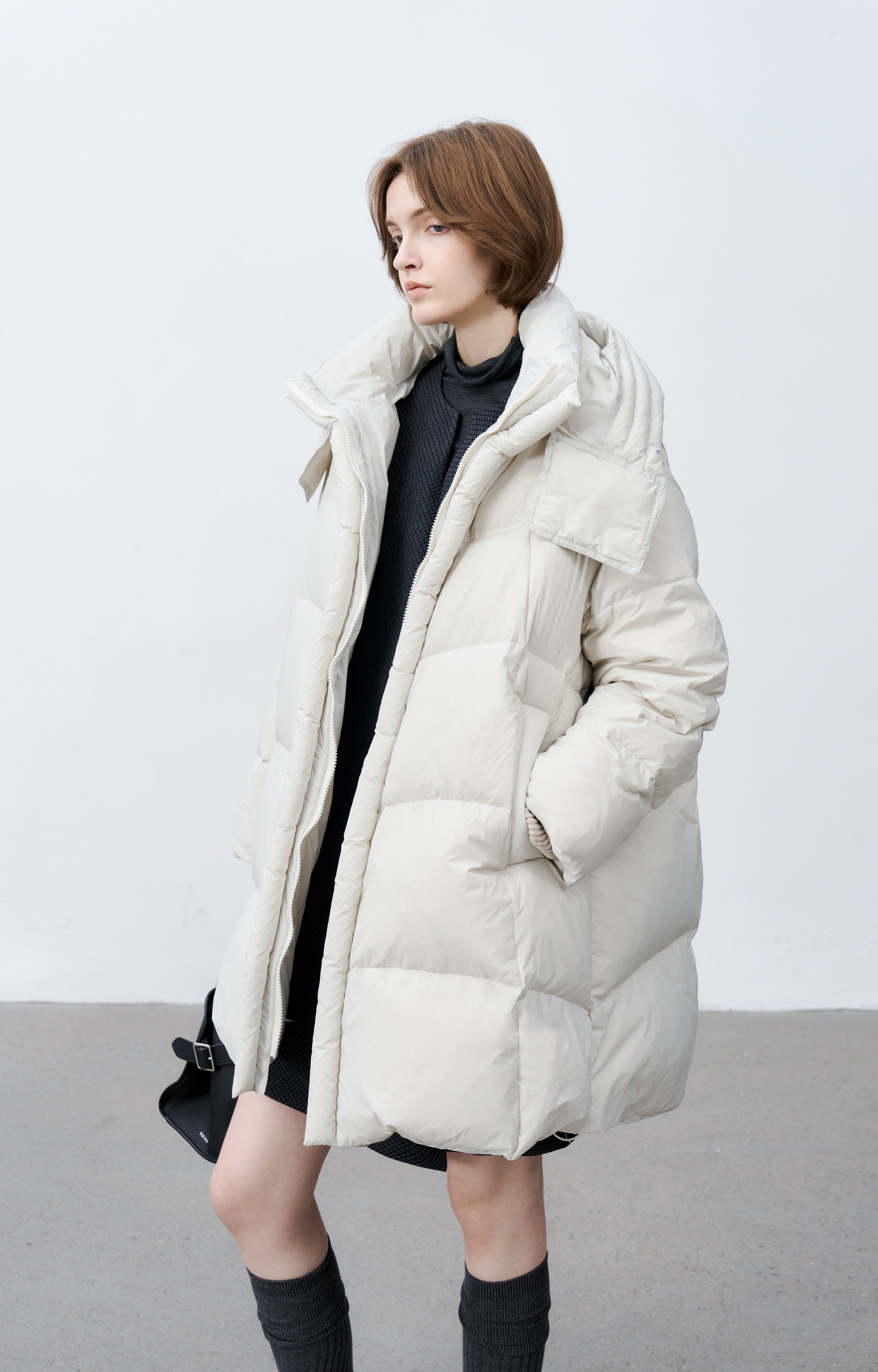 HOODED VOLUME MIDI DOWN