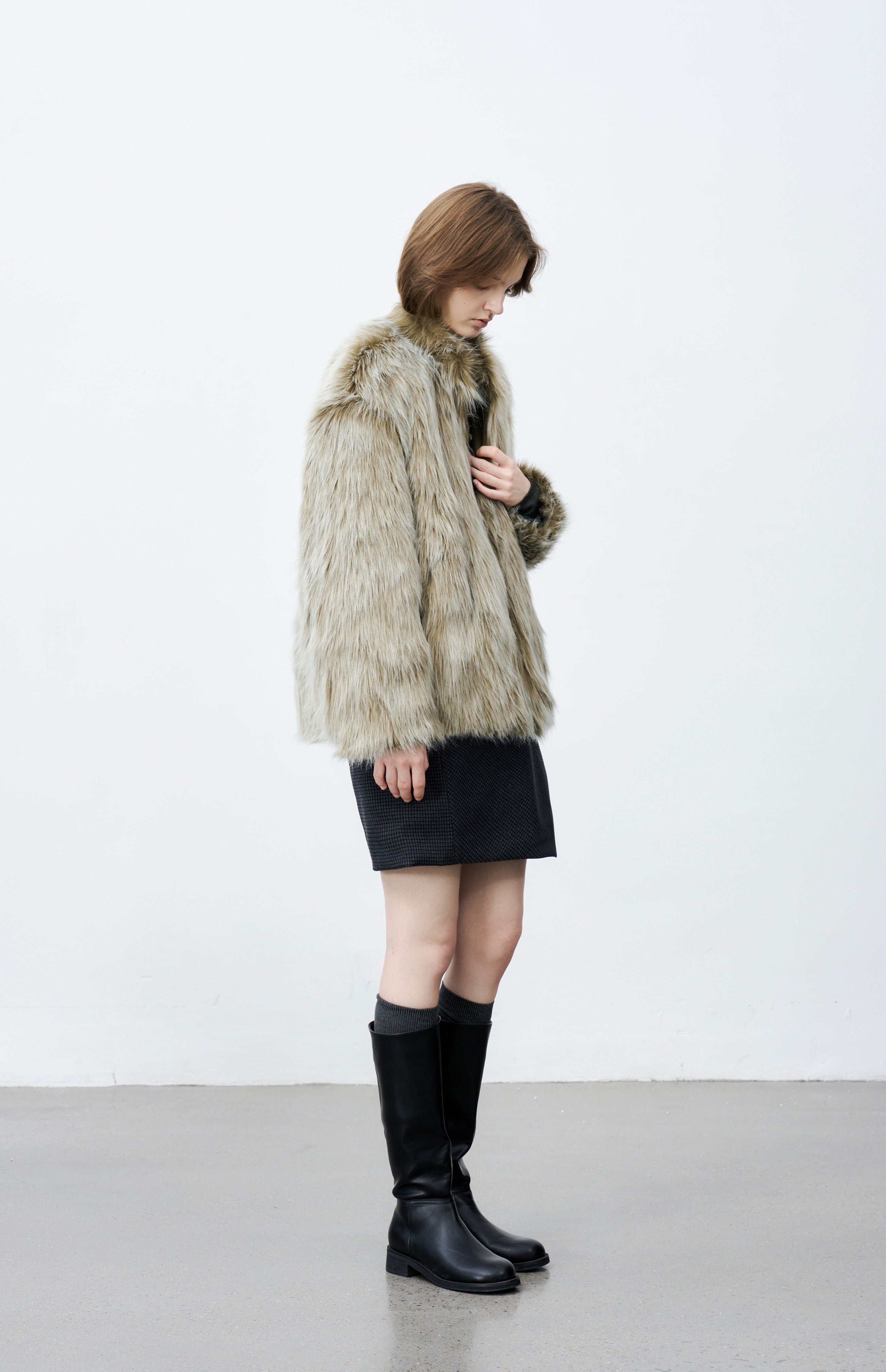FADED TONE FUR JACKET / 페이드 톤 퍼 재킷