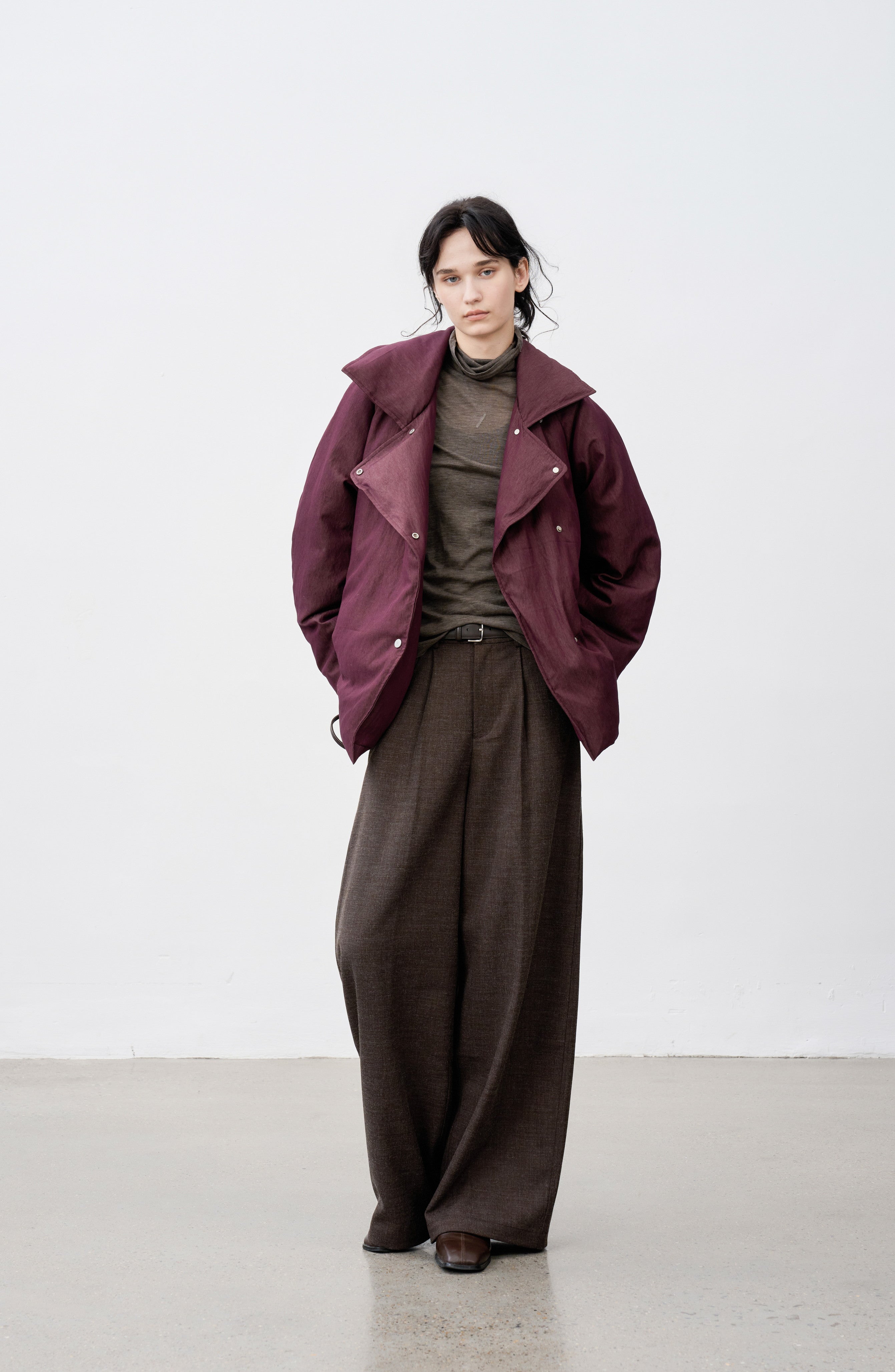 EDGE COLOR LAPEL DOWN