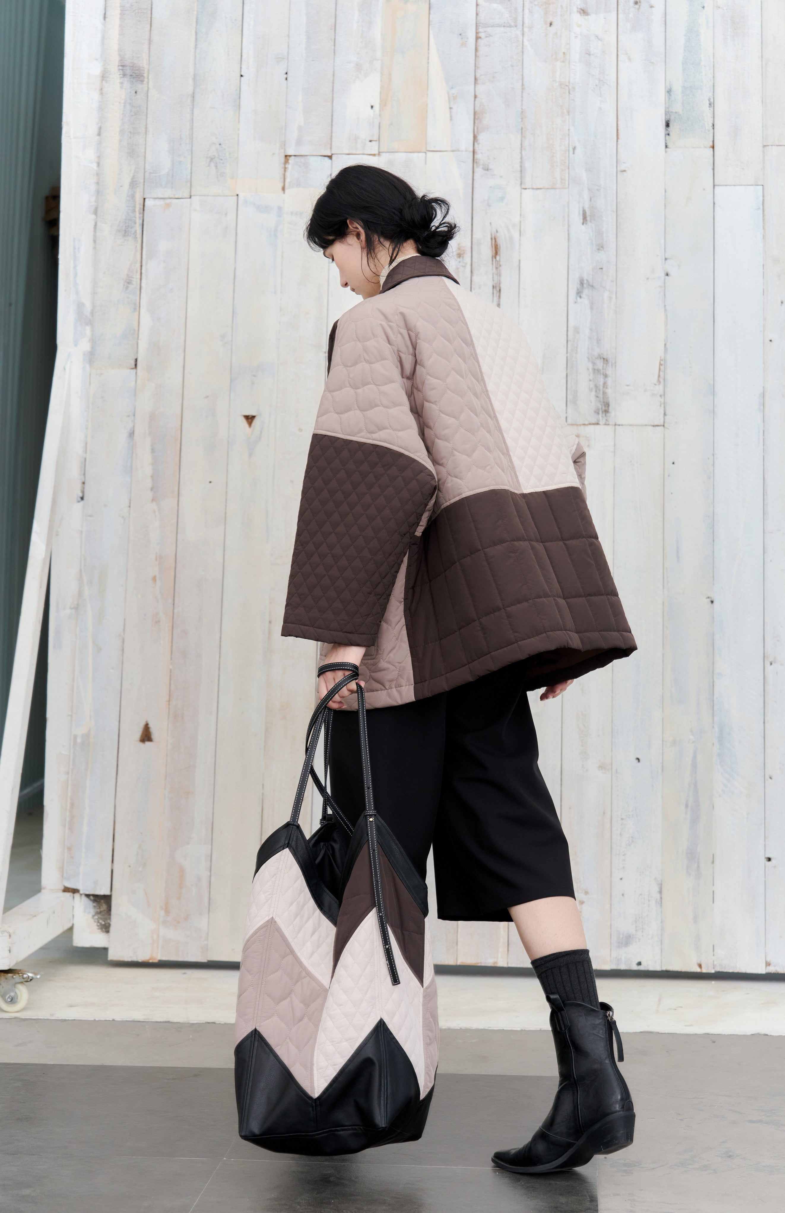 PATCHWORK COLOR QUILTED BAG