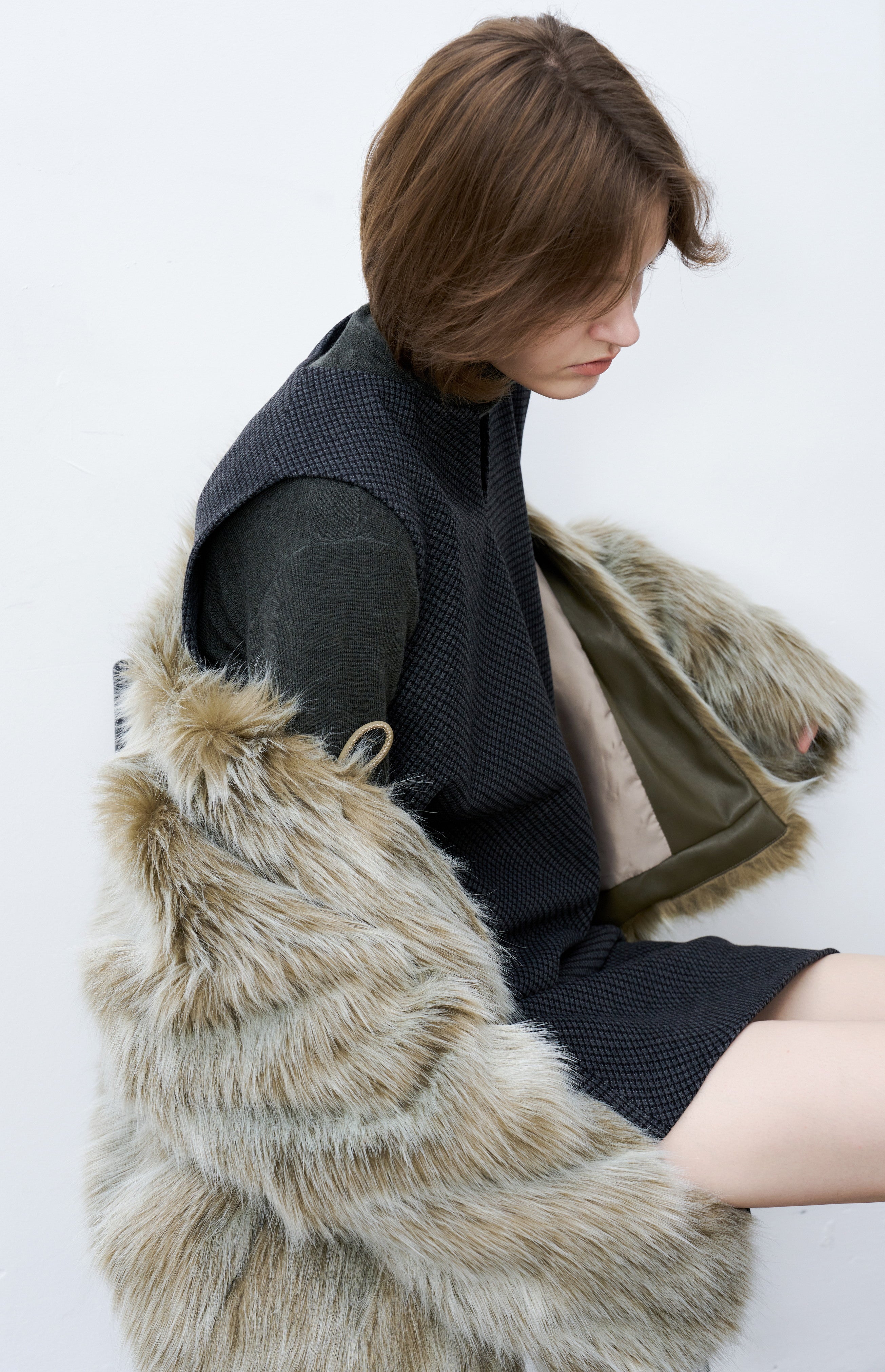 FADED TONE FUR JACKET / 페이드 톤 퍼 재킷