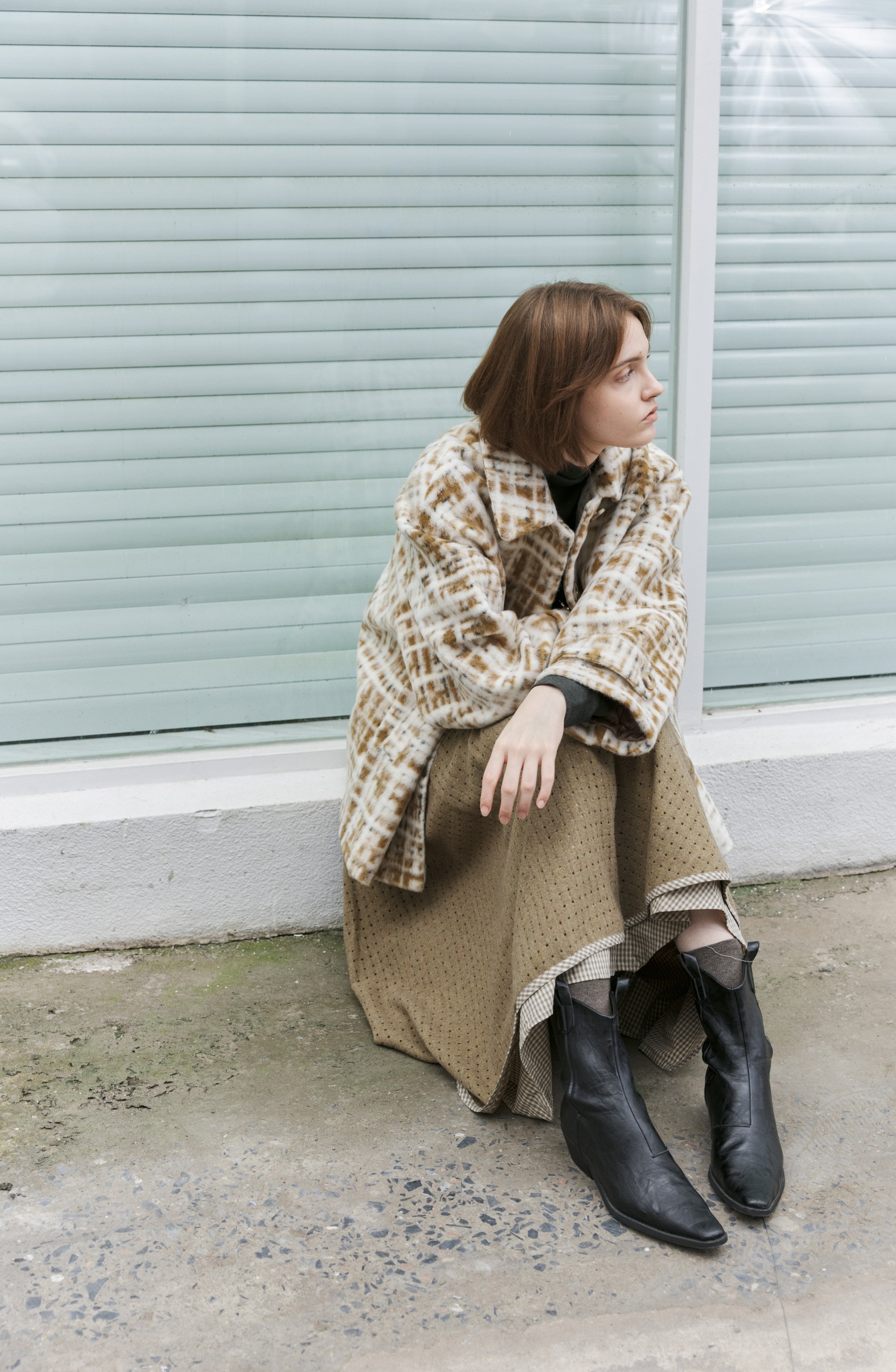 HAZY PLAID DESIGN SOFT JACKET