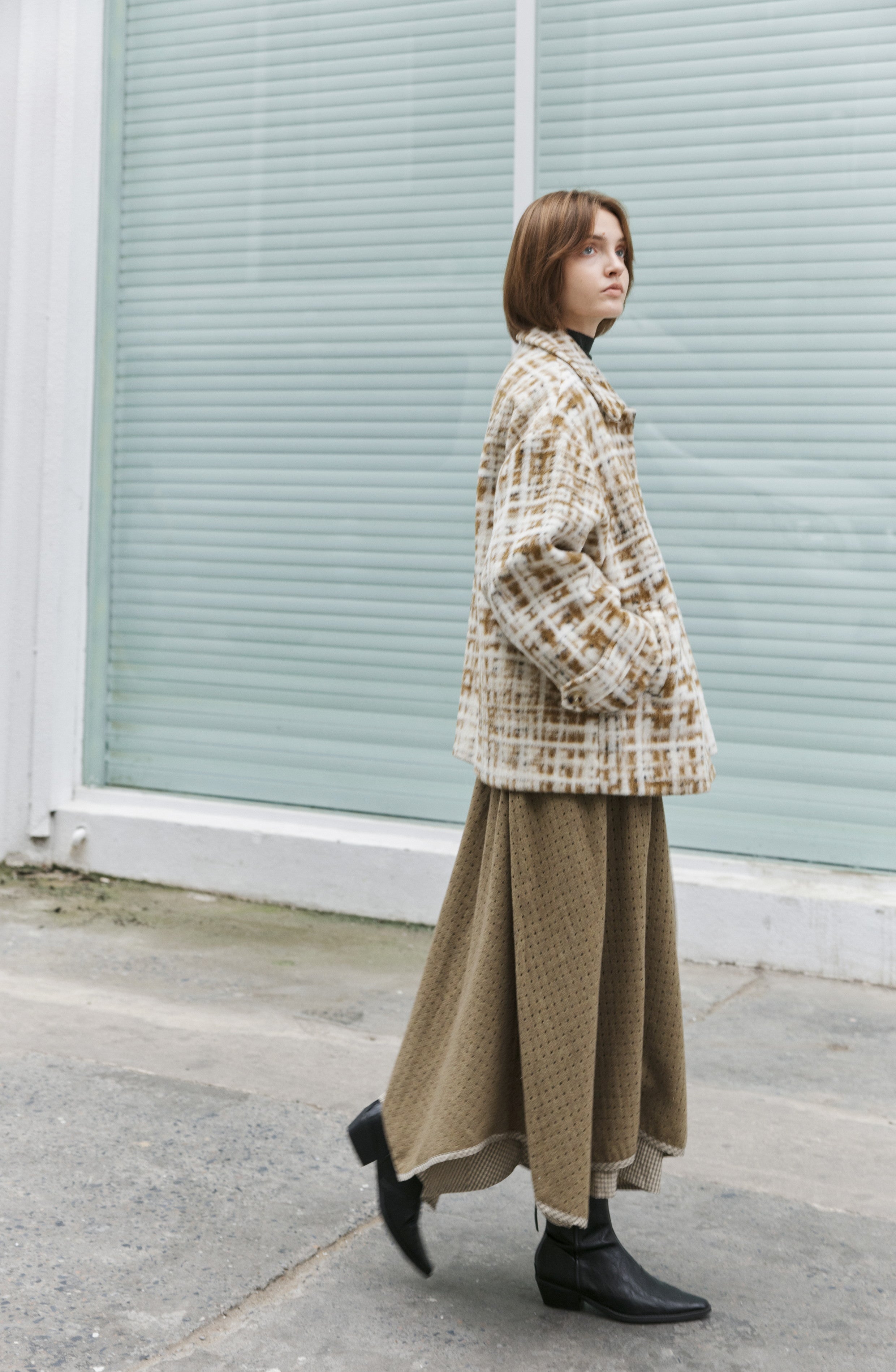 HAZY PLAID DESIGN SOFT JACKET