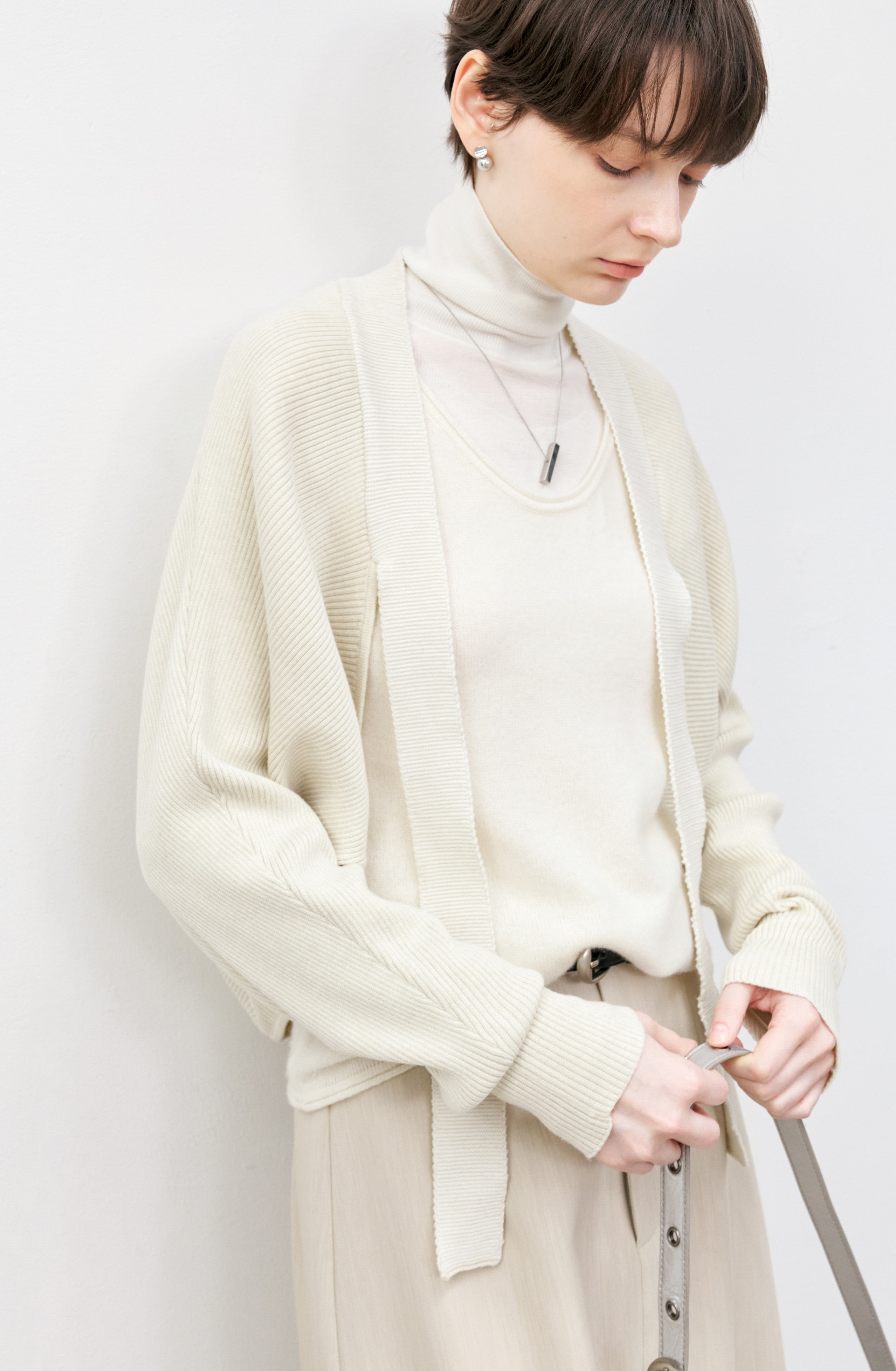 RIB KNIT BOLERO CARDIGAN