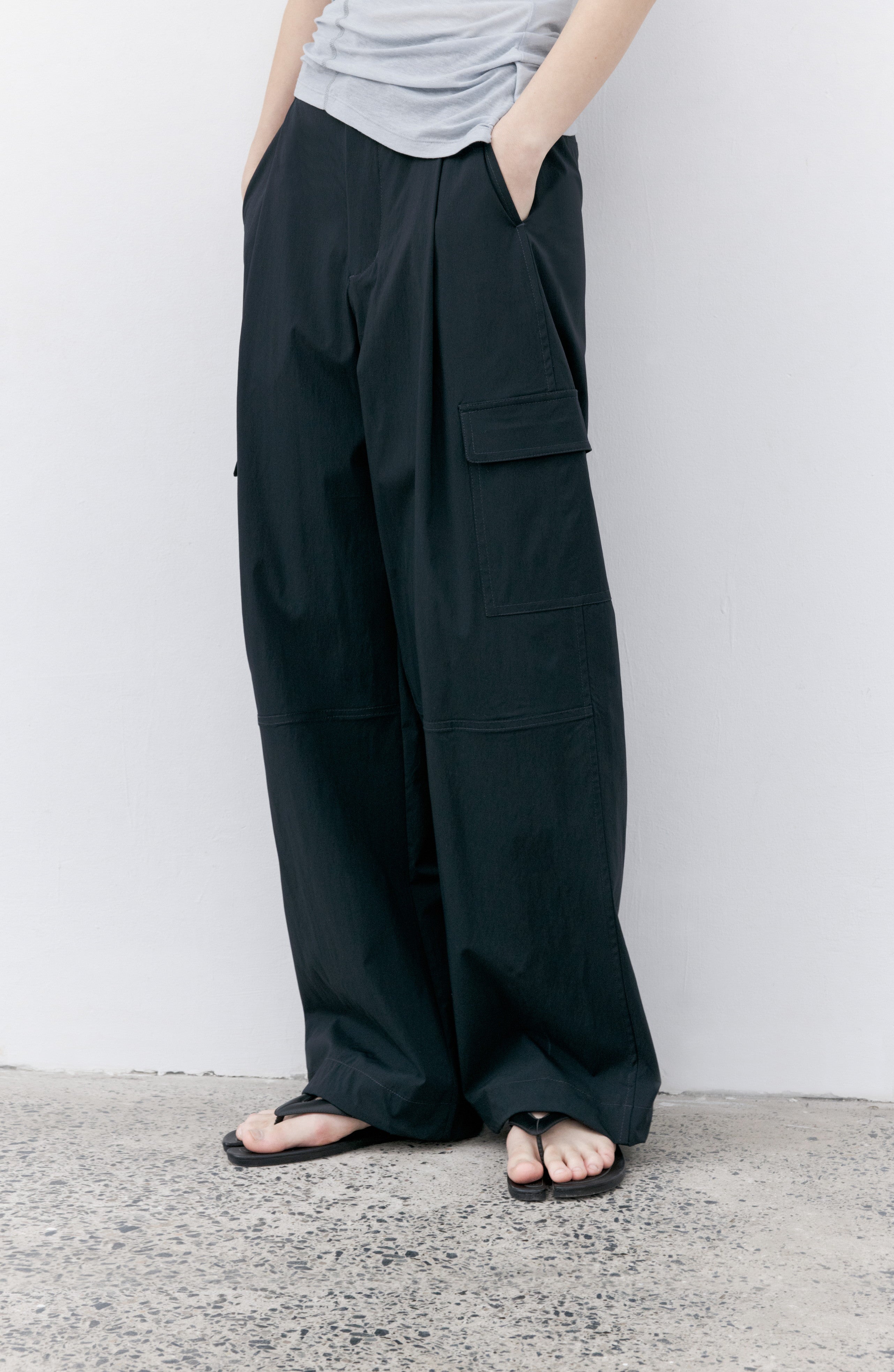 WIDE TUCK CARGO PANTS / ワイドタックカーゴパンツ