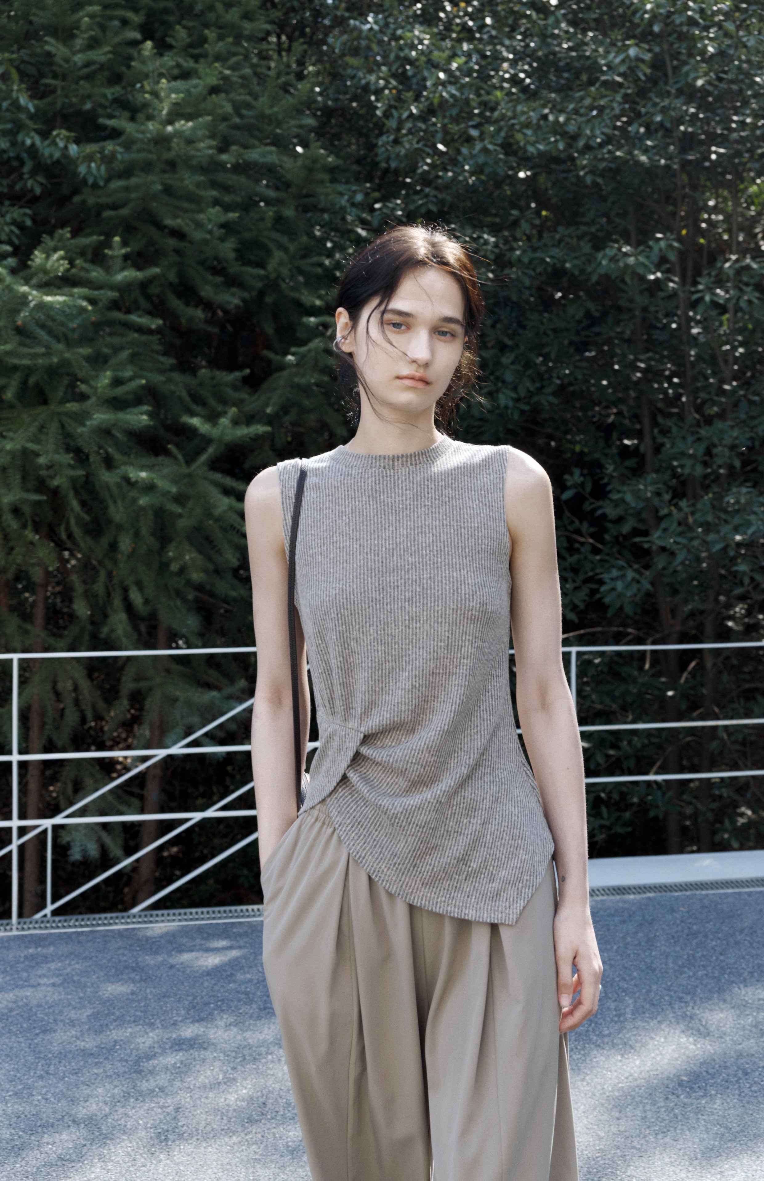 WAIST EDGE RIB TOP / ウエストエッジリブトップ