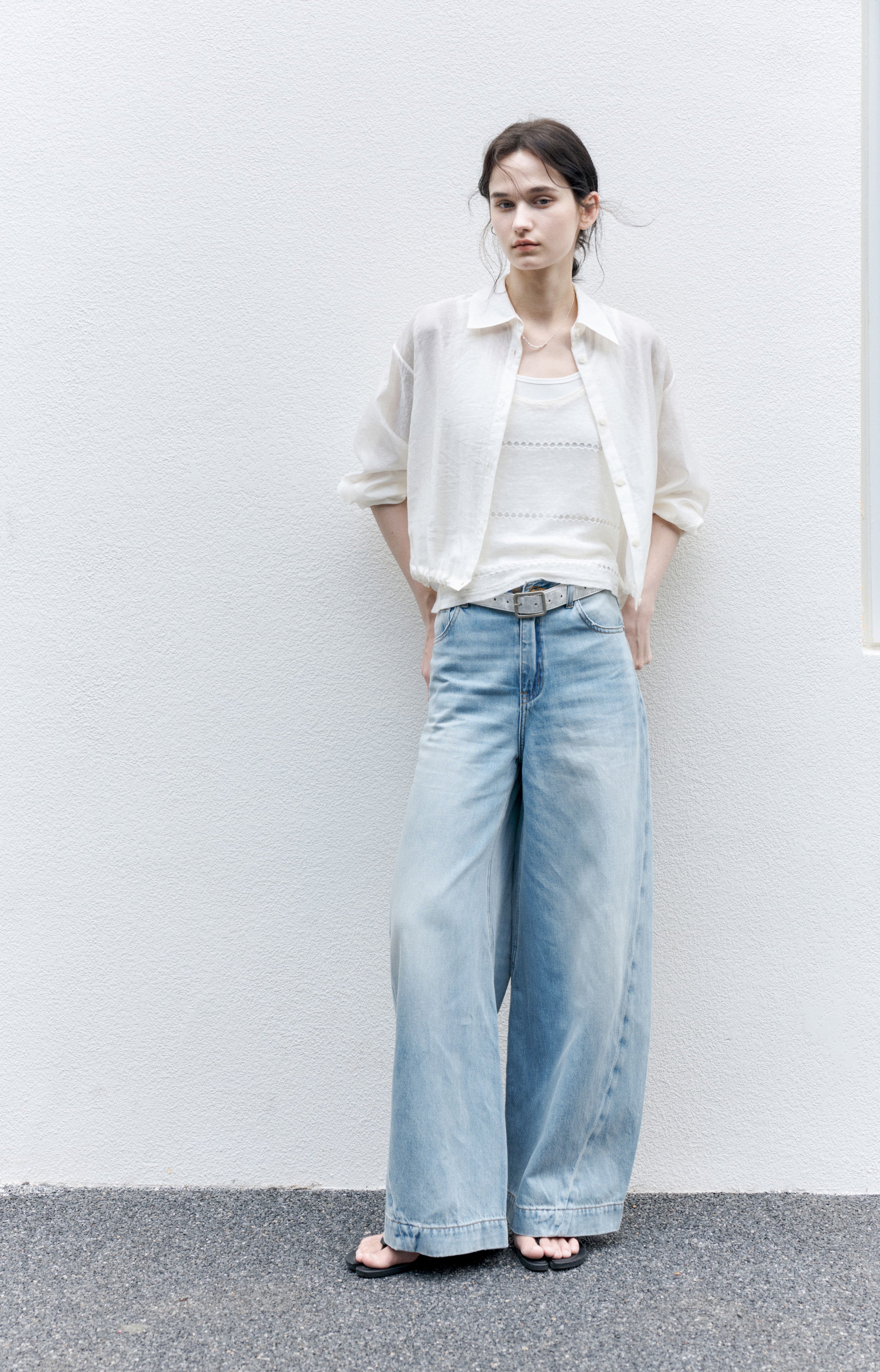 WASHED BLUE WIDE JEANS / 워시드 블루 와이드 청바지