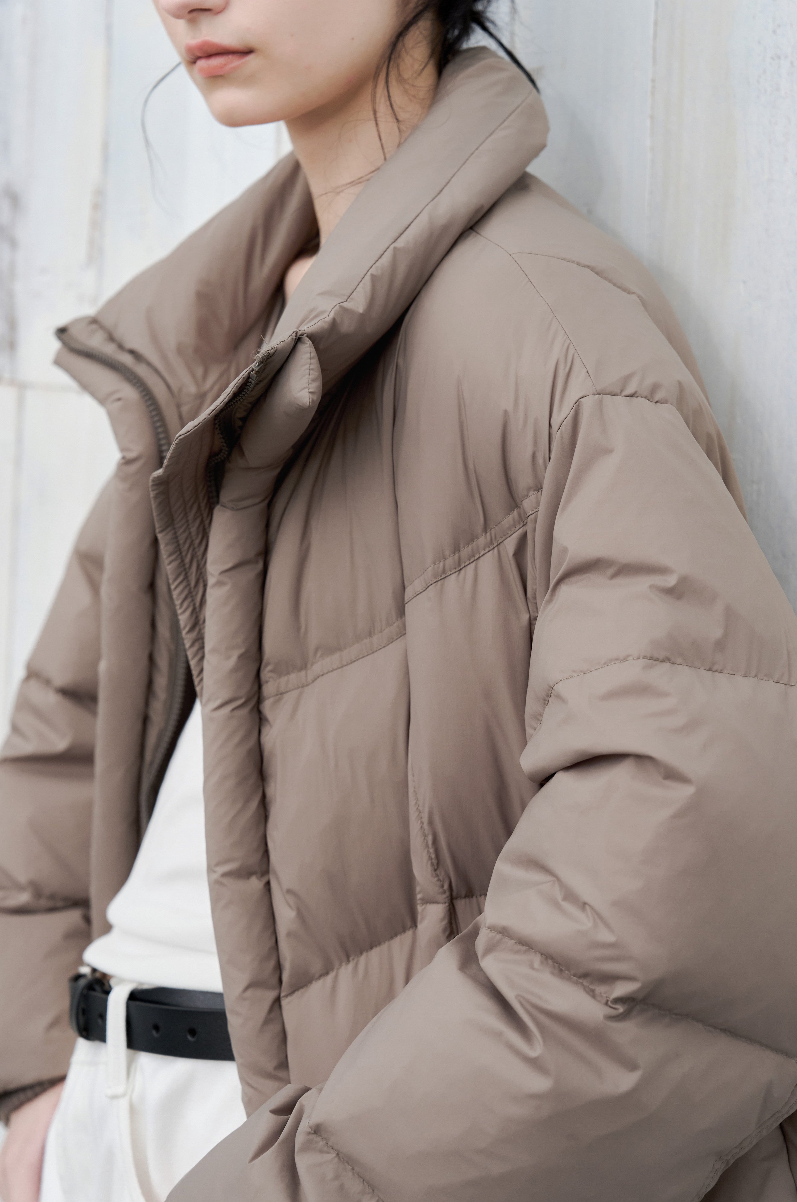 HOODED VOLUME MIDI DOWN