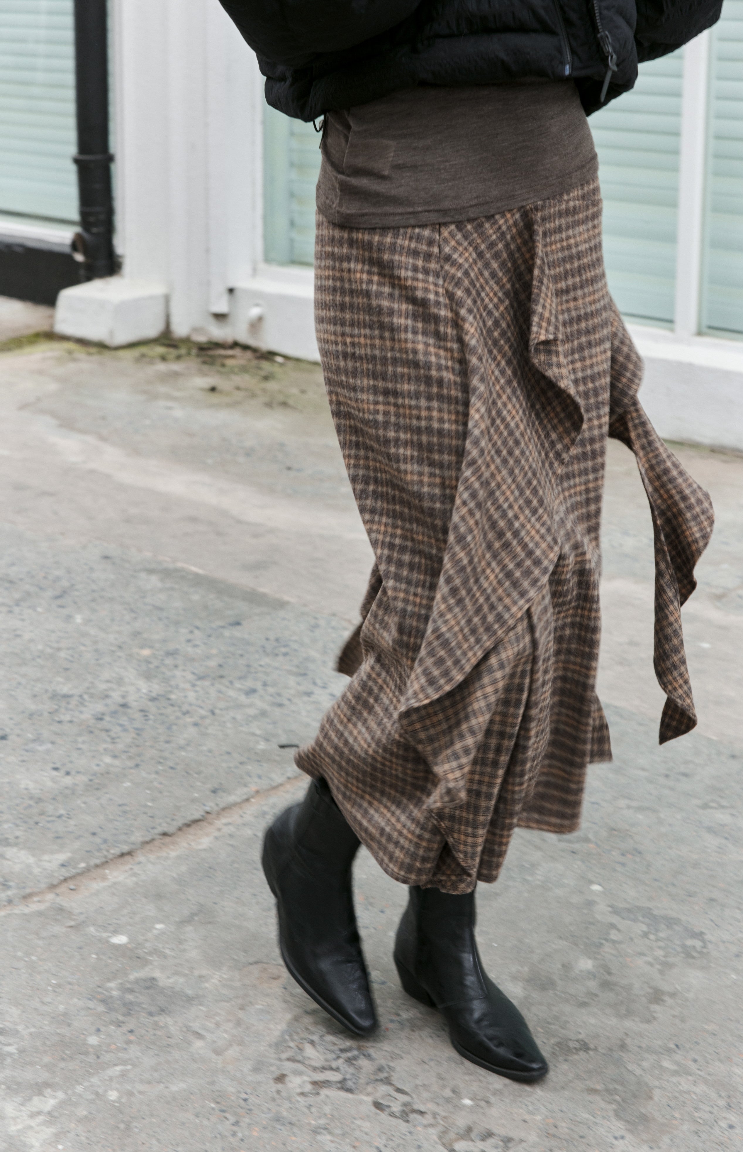 BRUSHED PLAID FRILL SKIRT / 기모 체크 프릴 스커트