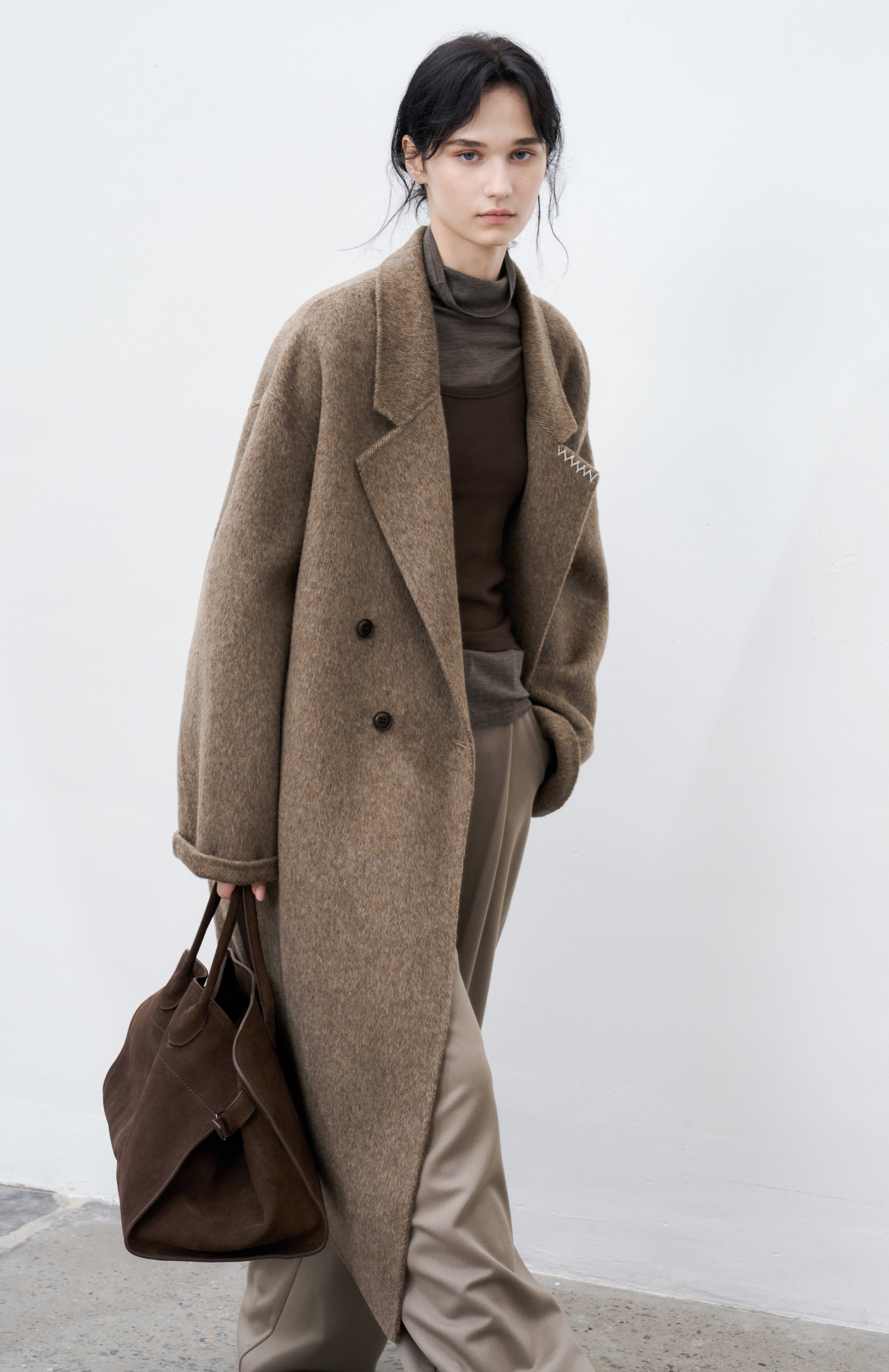 SOFT FURRY WOOL COAT / 소프트 파리 울 코트