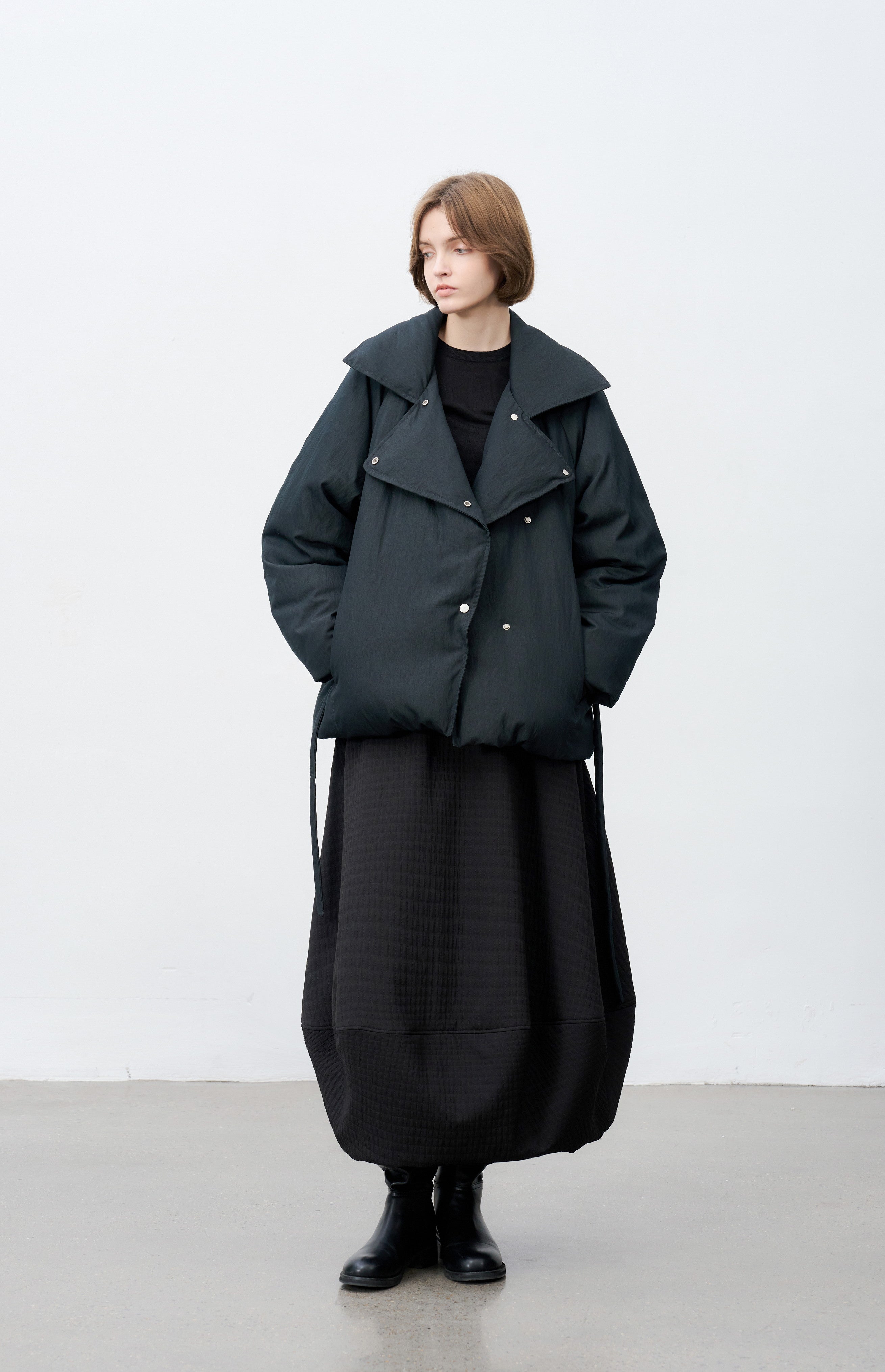 EDGE COLOR LAPEL DOWN / 엣지 컬러 라펠 다운