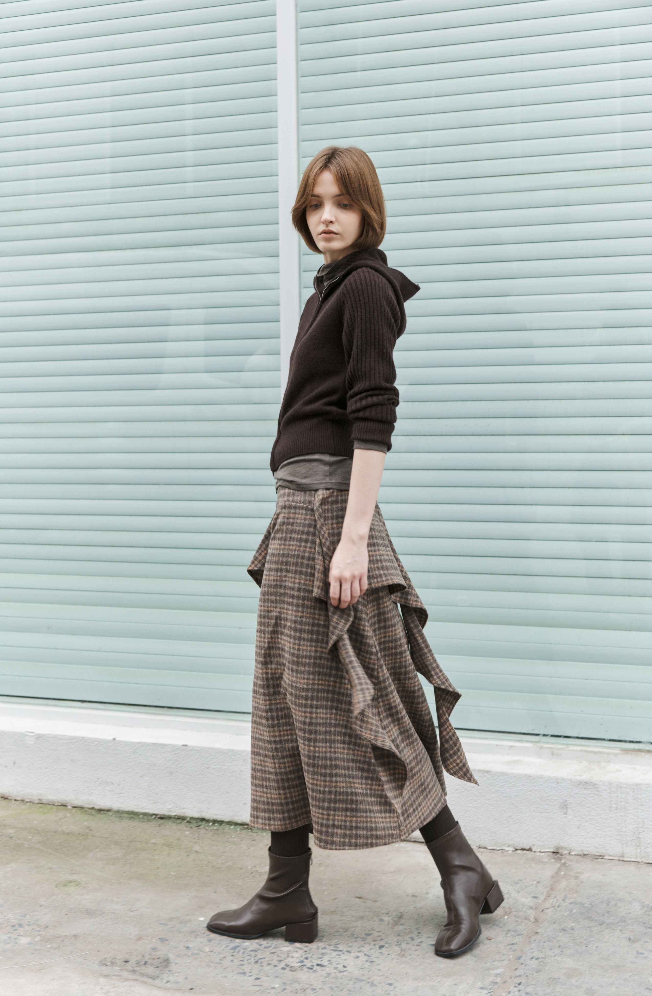 BRUSHED PLAID FRILL SKIRT / 기모 체크 프릴 스커트