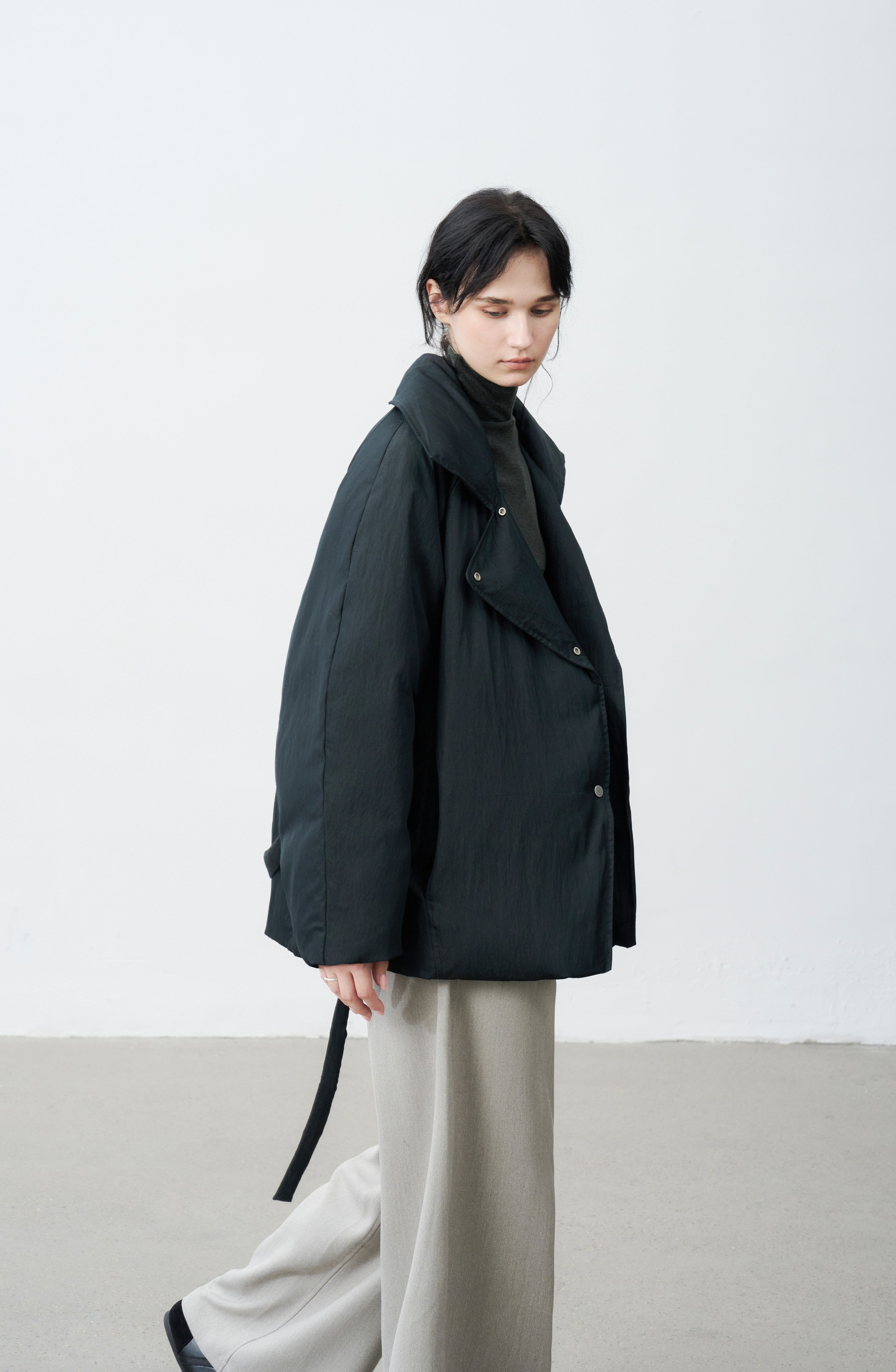 EDGE COLOR LAPEL DOWN / 엣지 컬러 라펠 다운