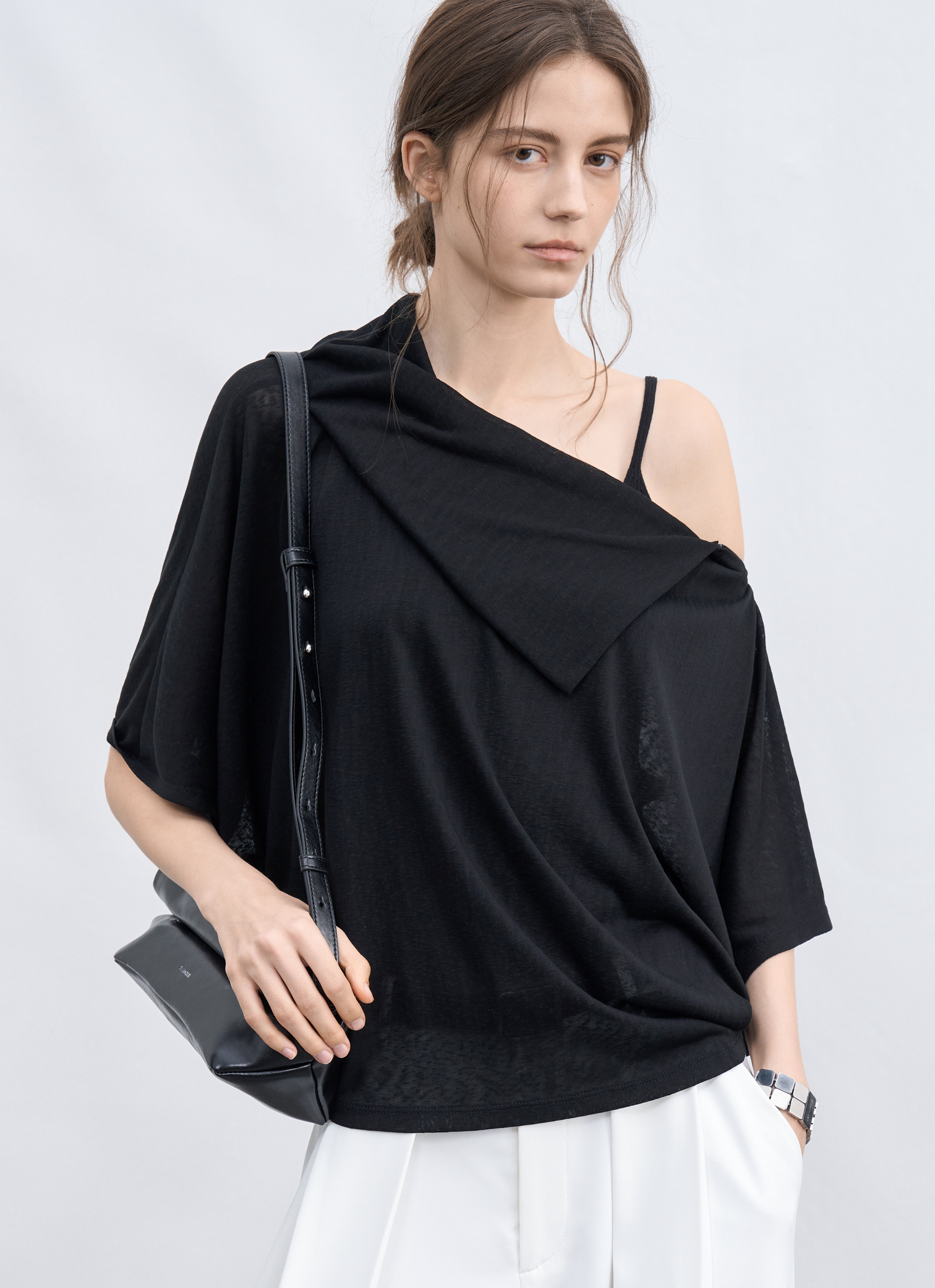 DOLMAN SLEEVE DRAPE TOP