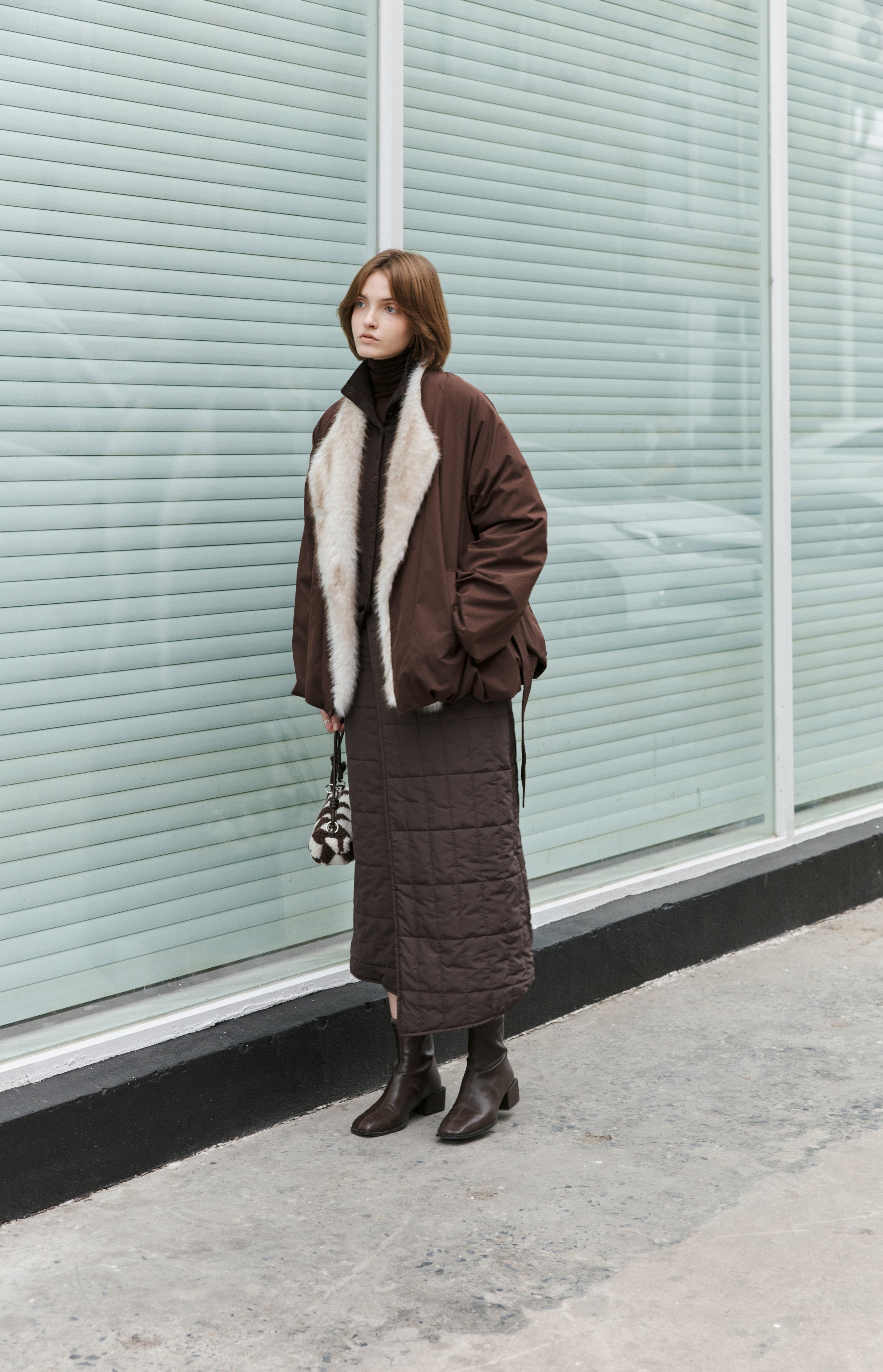 FUR LAPEL DRAPE DOWN