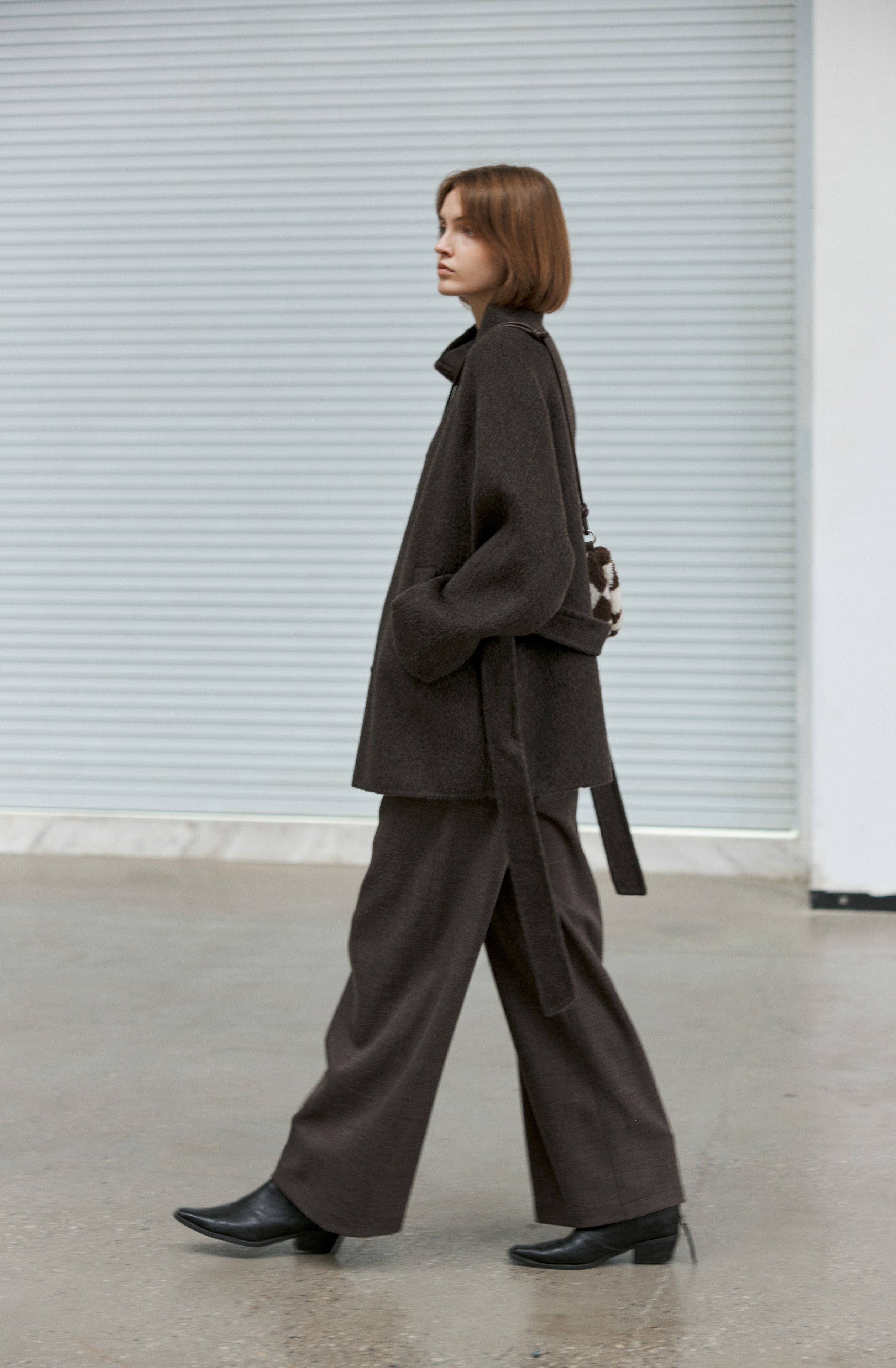 WARM COLOR CURVE PANTS / 웜 컬러 커브 팬츠