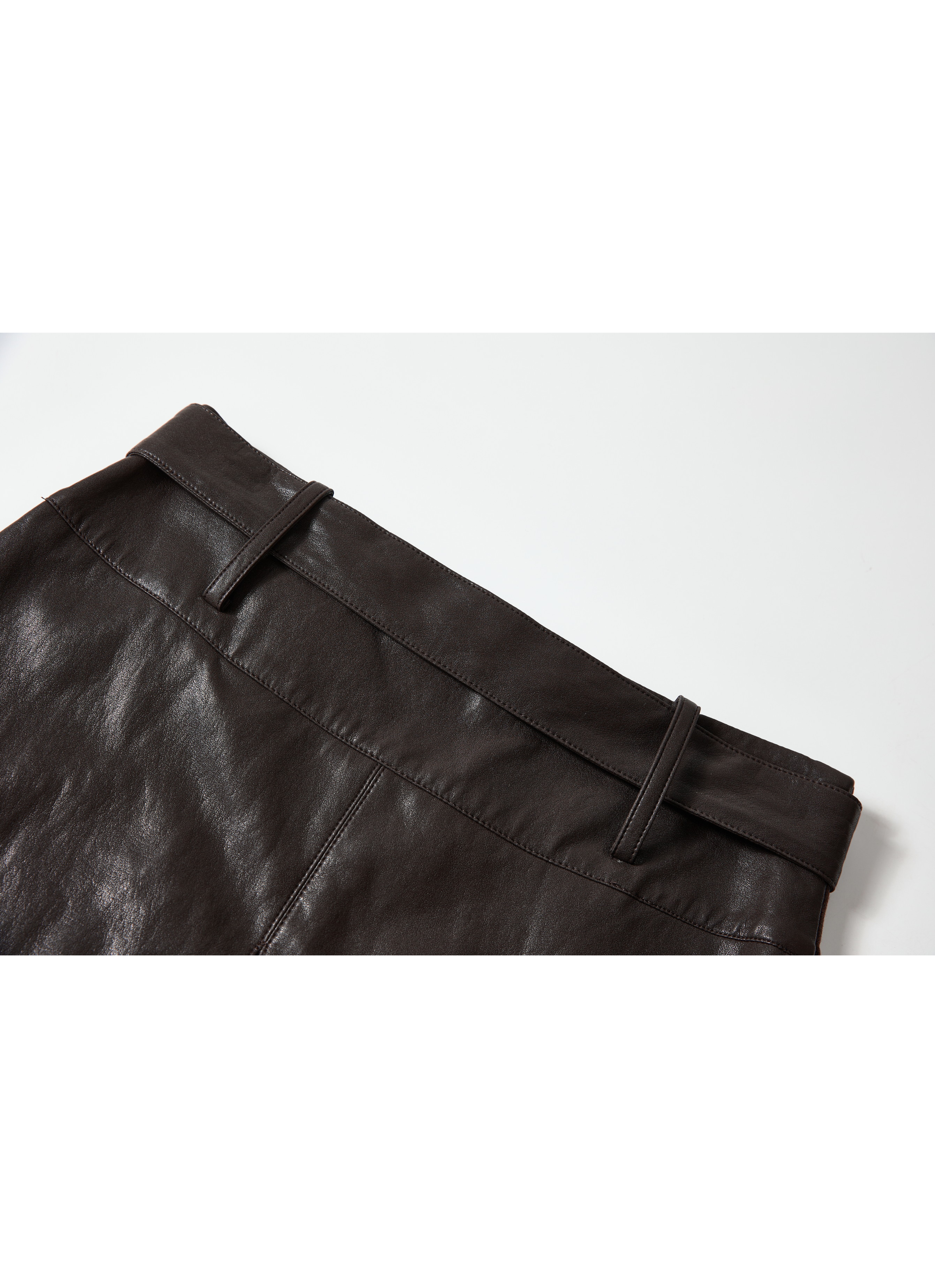 BACK LEATHER PLEATED SKIRT