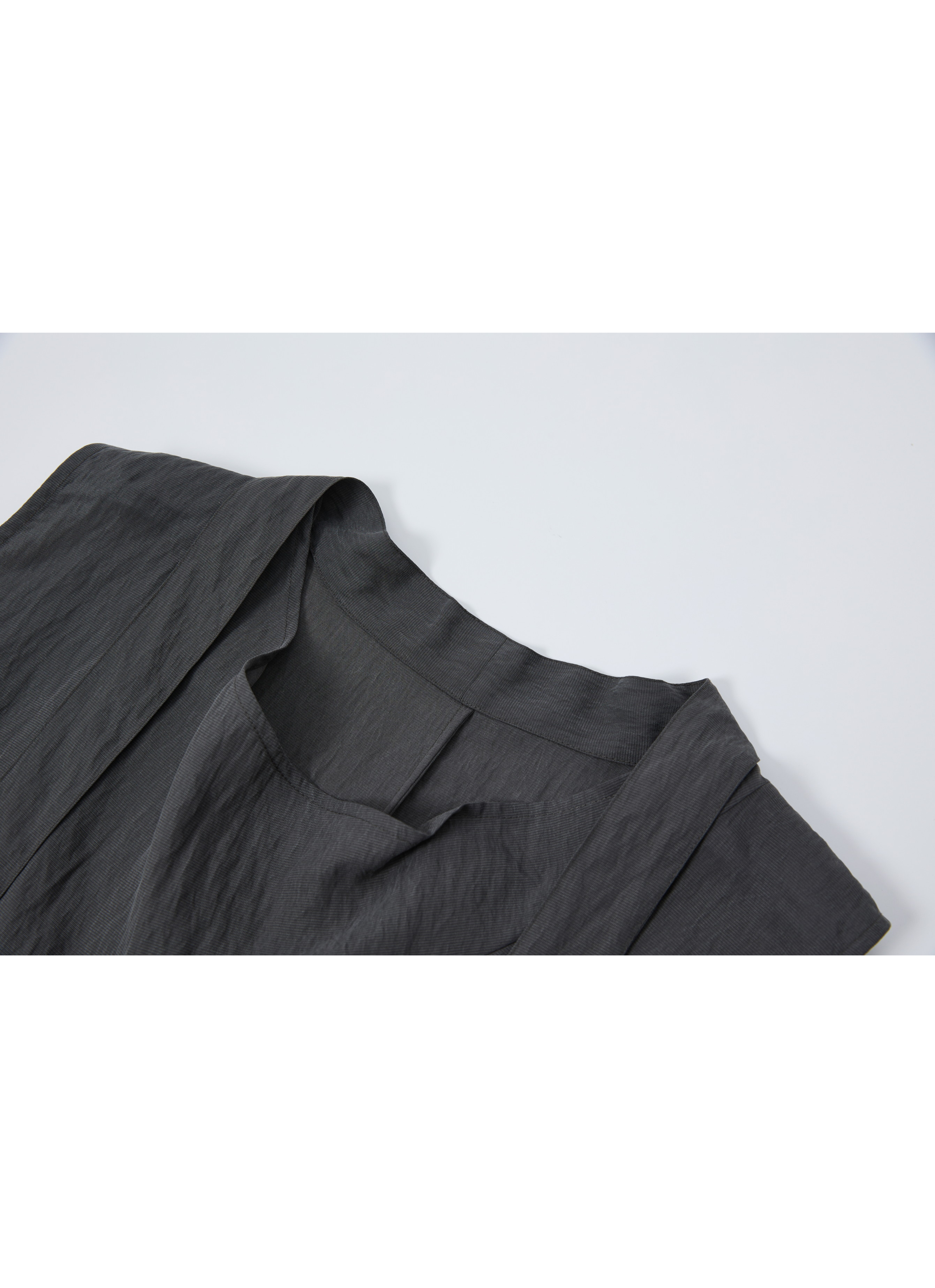 DRY CRINKLE SMOOTH BLOUSE / ドライクリンクルスムースブラウス