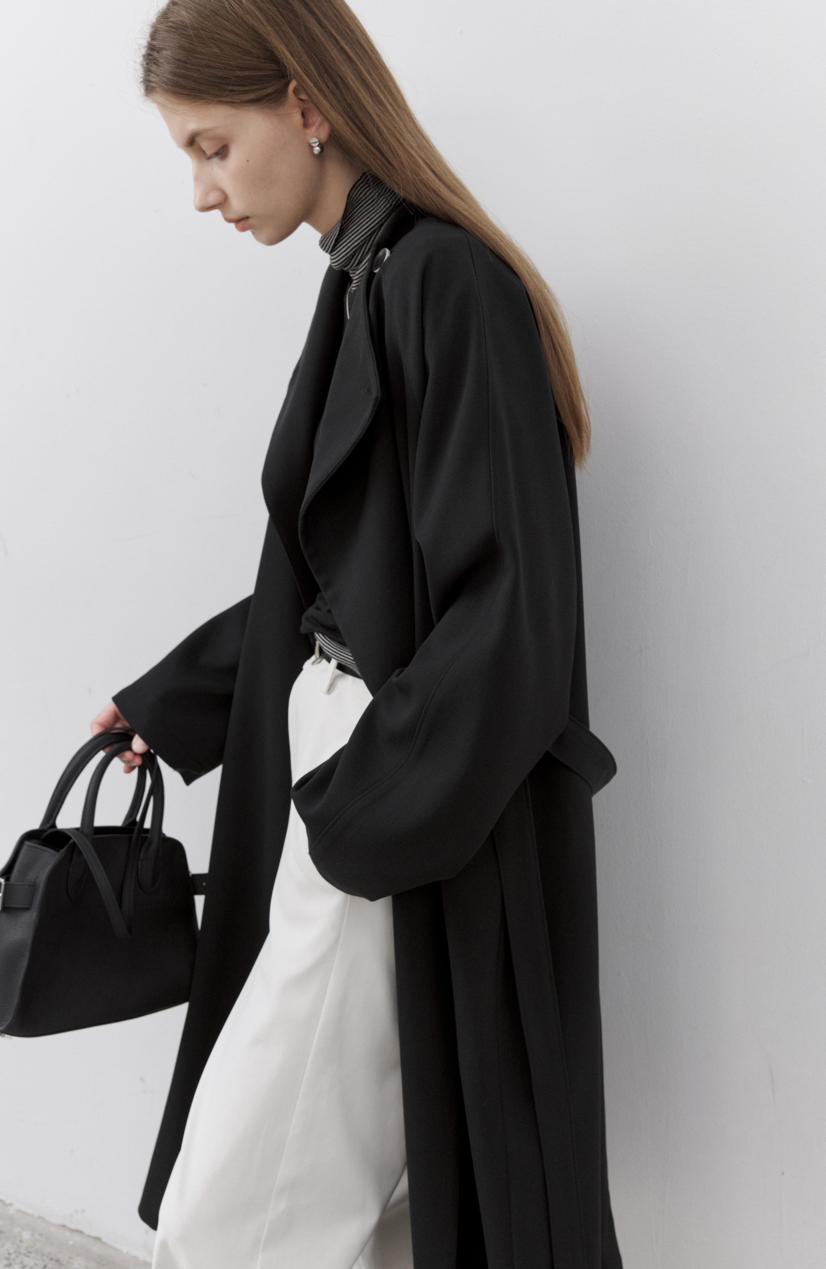 WHITE LOOSE SOFT PANTS / 화이트 루즈 소프트 팬츠