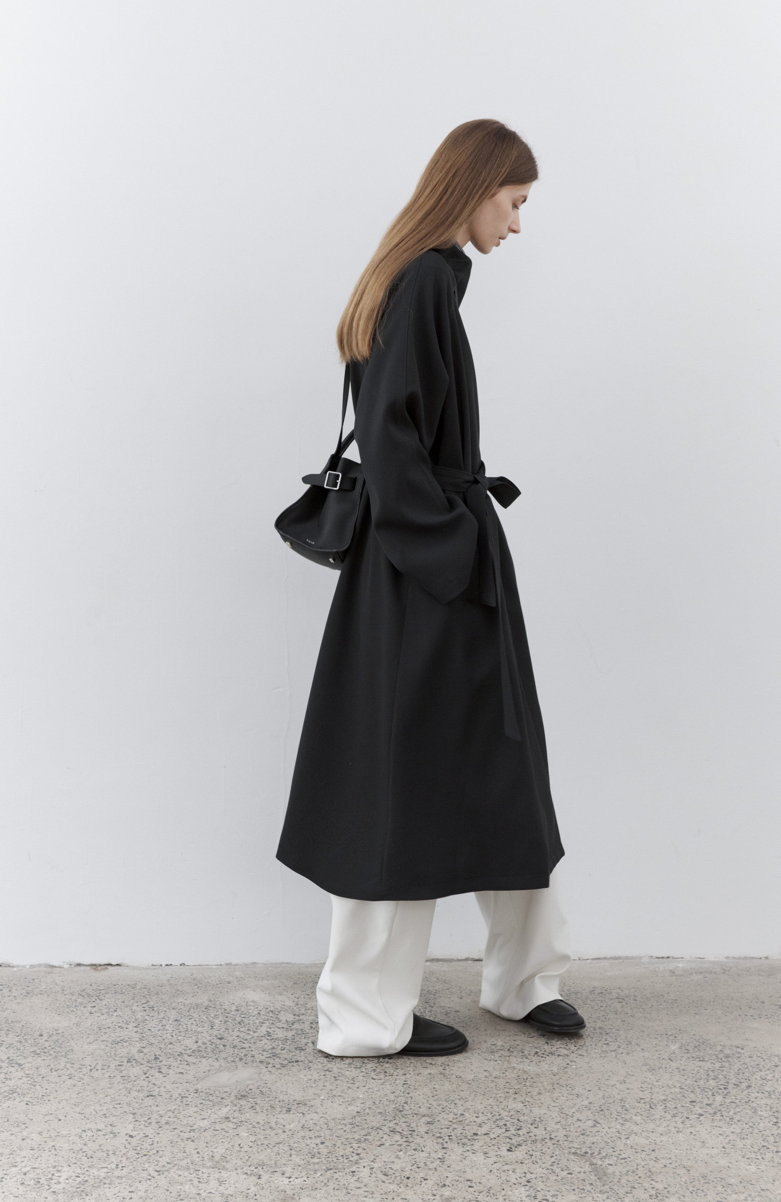 SMOOTH FLARE LAPEL TRENCH