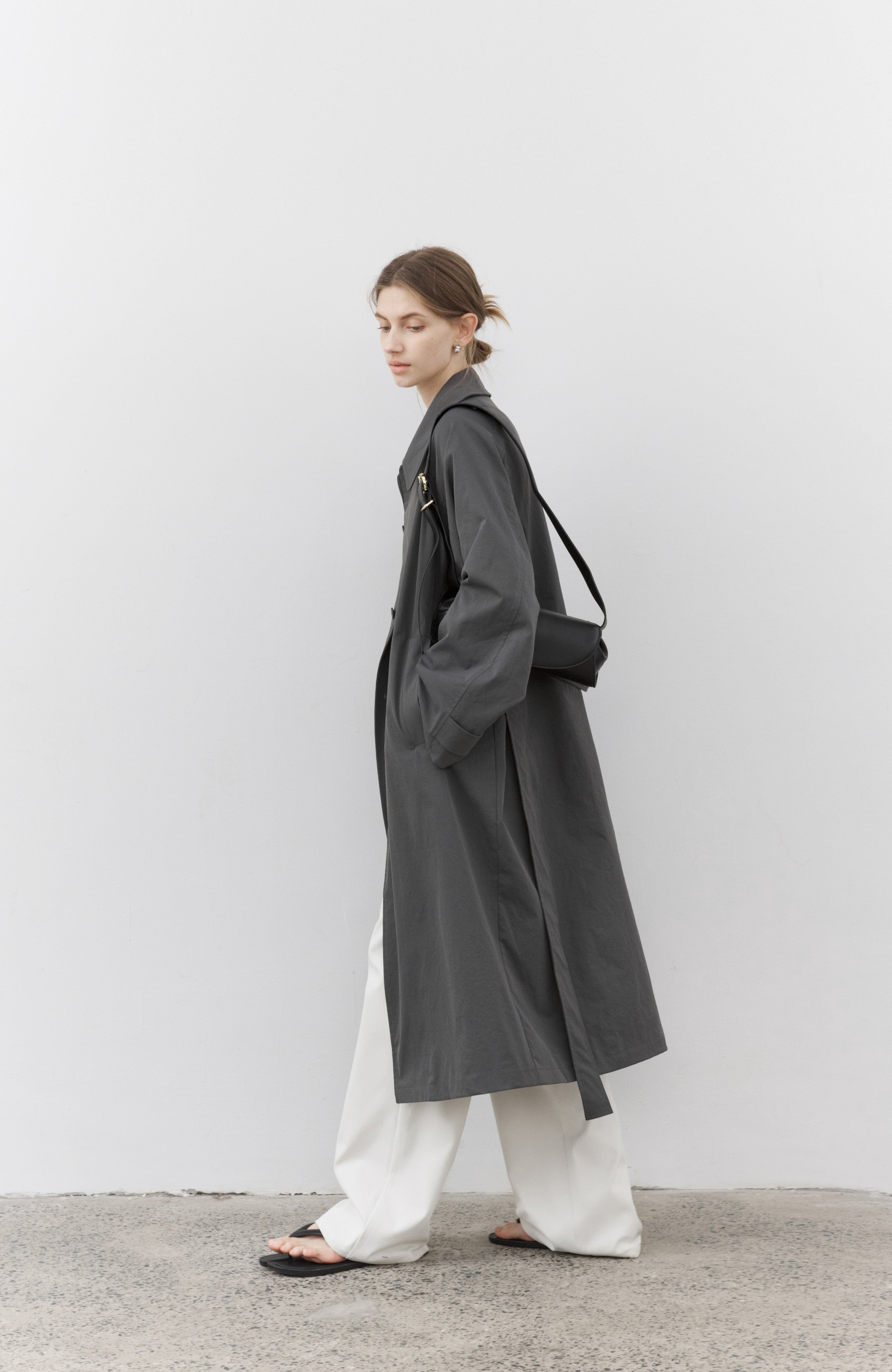 WHITE LOOSE SOFT PANTS / 화이트 루즈 소프트 팬츠