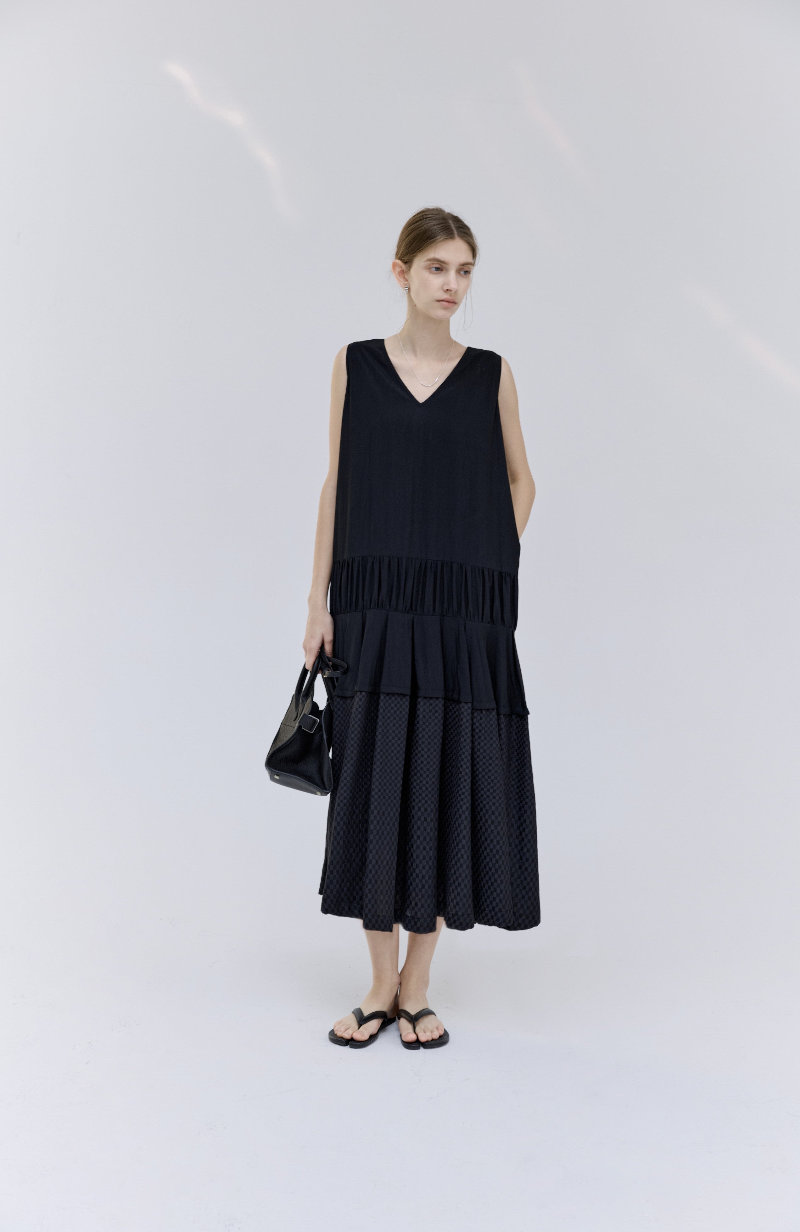 HEM EDGE TIERED DRESS / ヘムエッジティアードワンピース