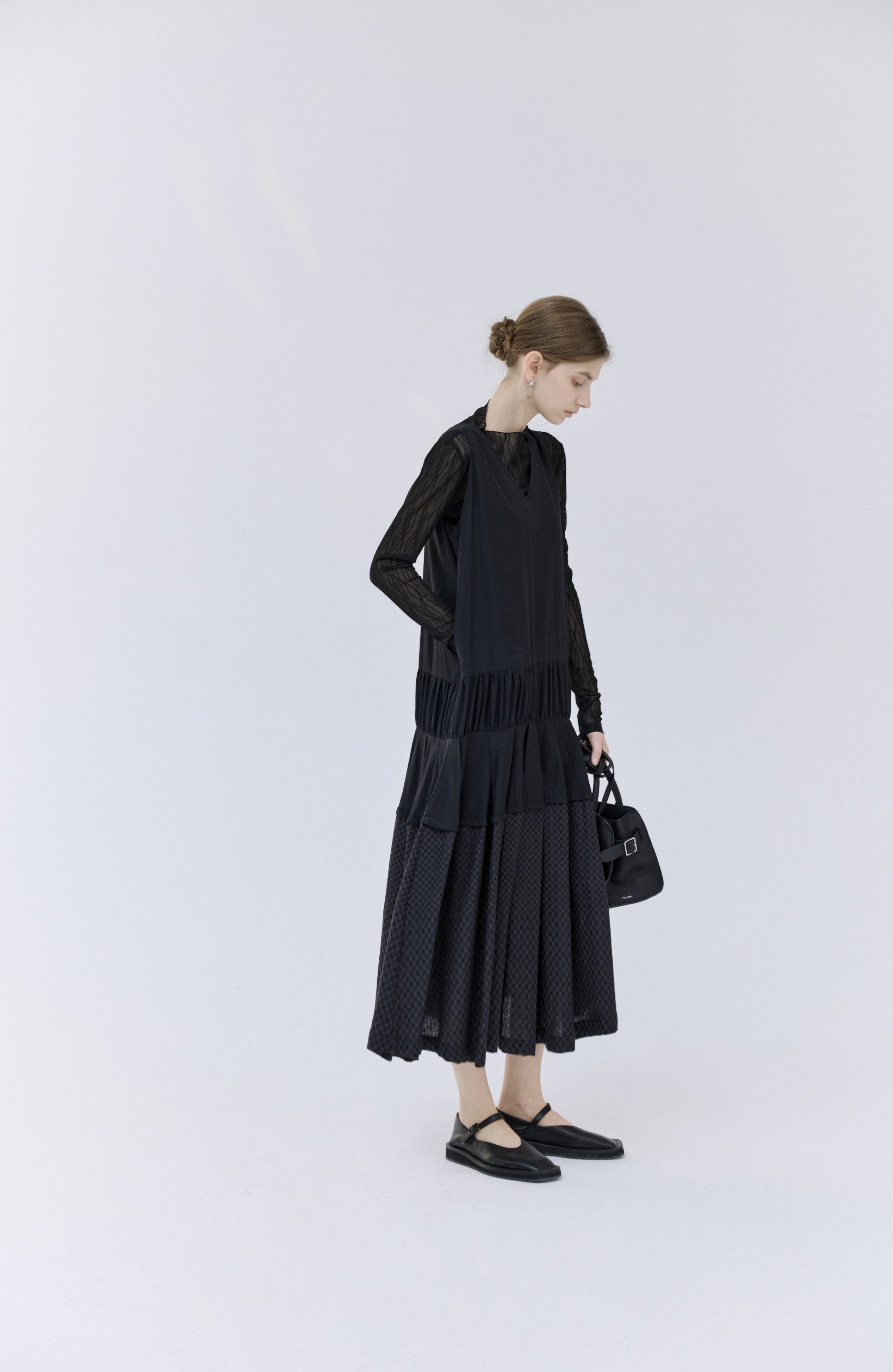 HEM EDGE TIERED DRESS / ヘムエッジティアードワンピース