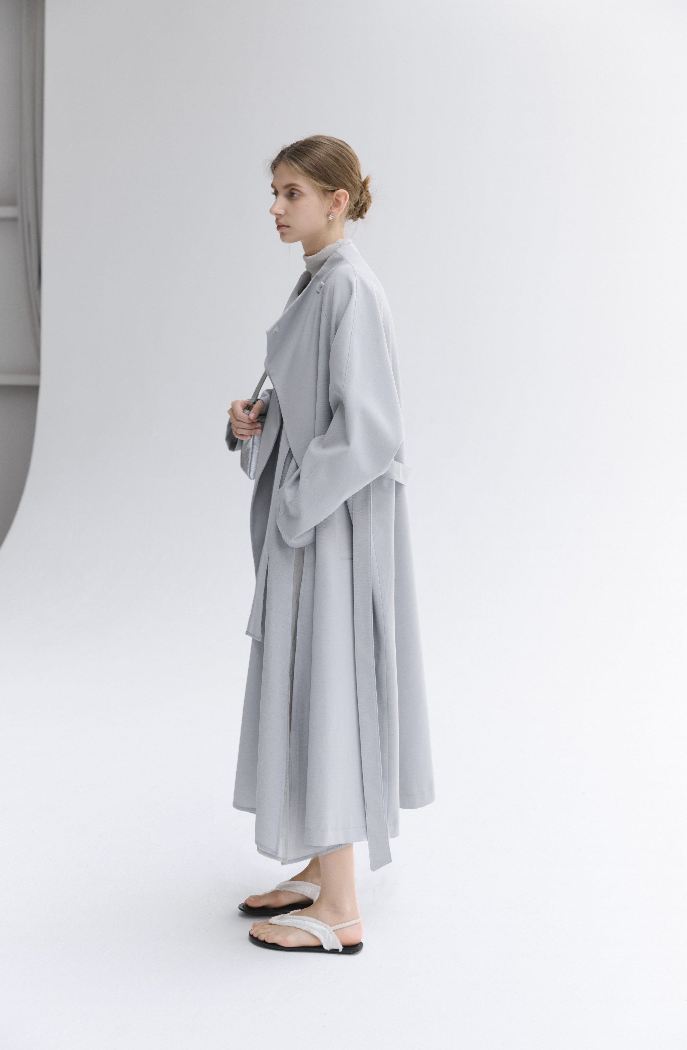 SMOOTH FLARE LAPEL TRENCH