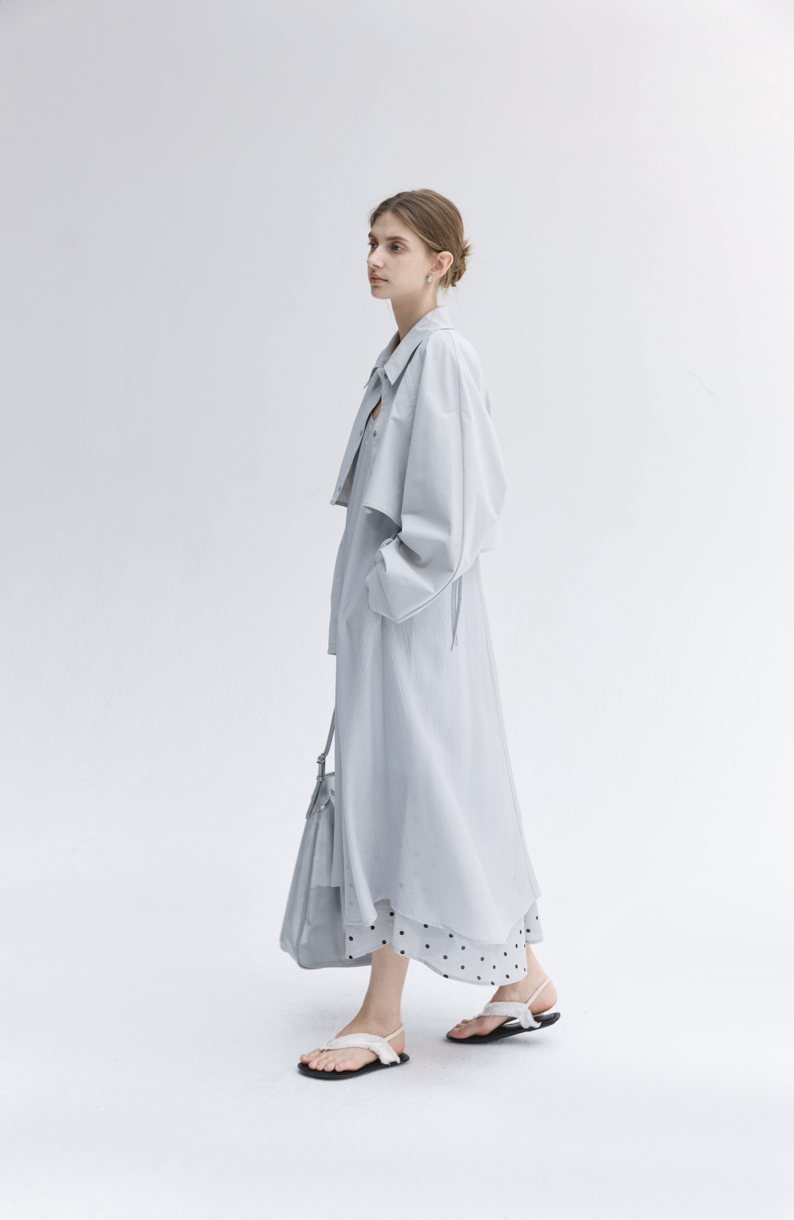 UV CUT BACK DRAWSTRING SHIRT/UV 컷 백 드로우 스트링 셔츠
