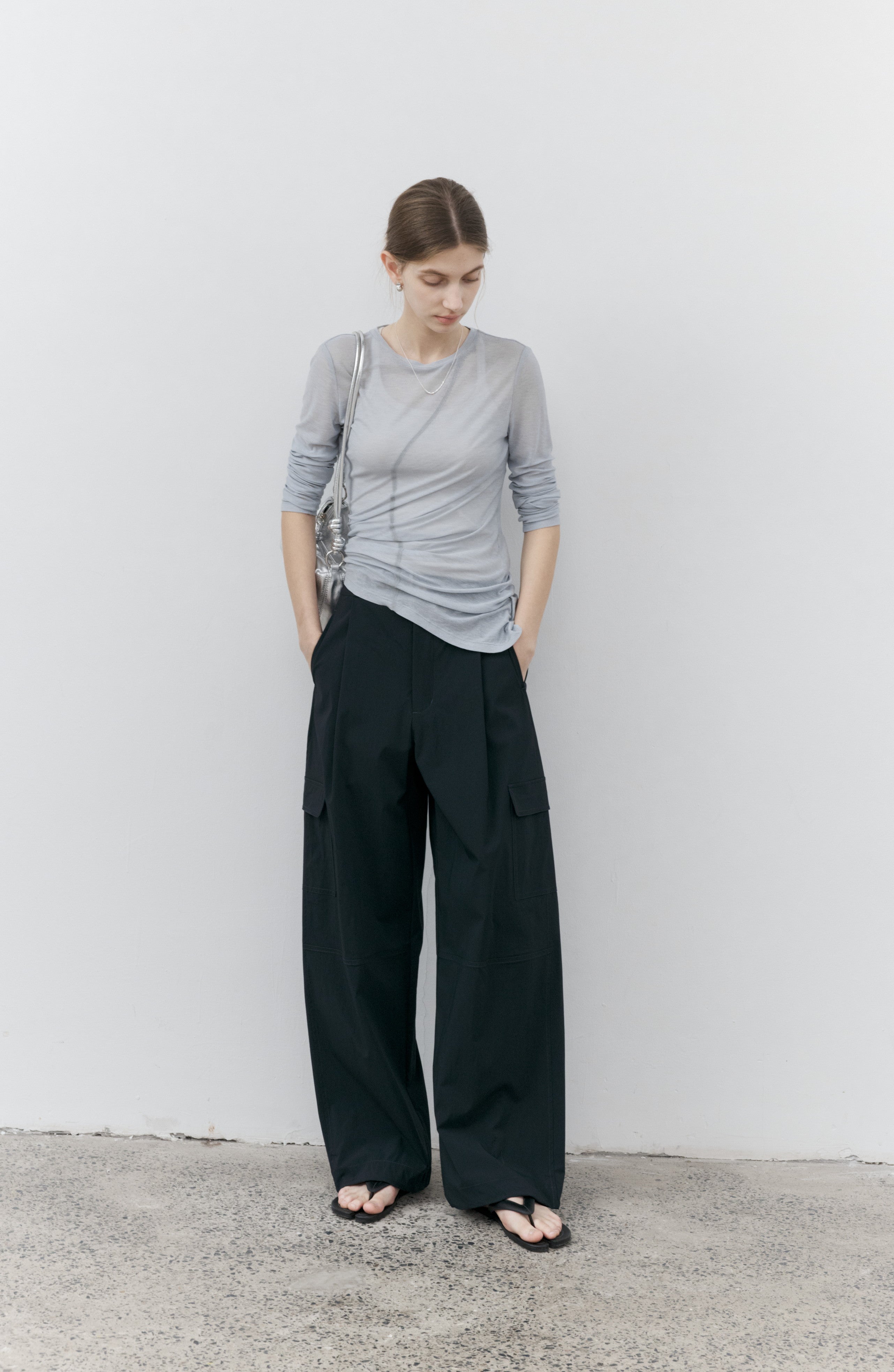 WIDE TUCK CARGO PANTS / 와이드 탁 카고 팬츠