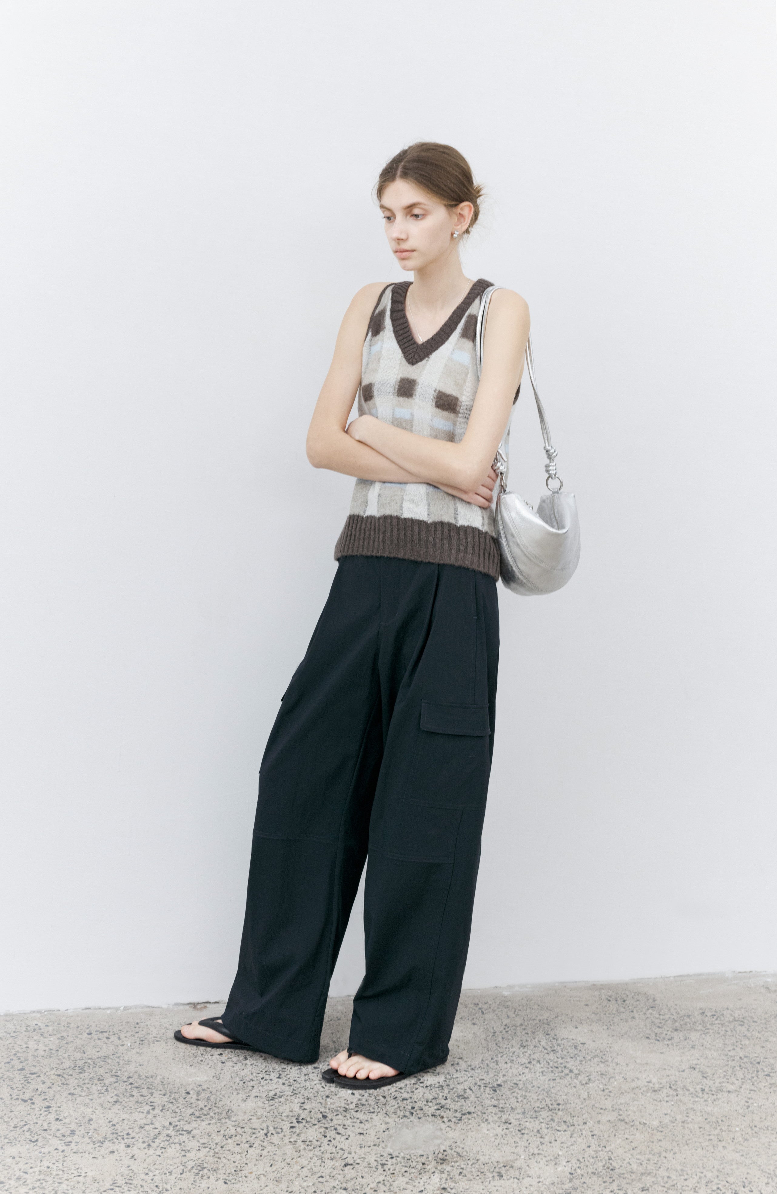 WIDE TUCK CARGO PANTS / 와이드 탁 카고 팬츠