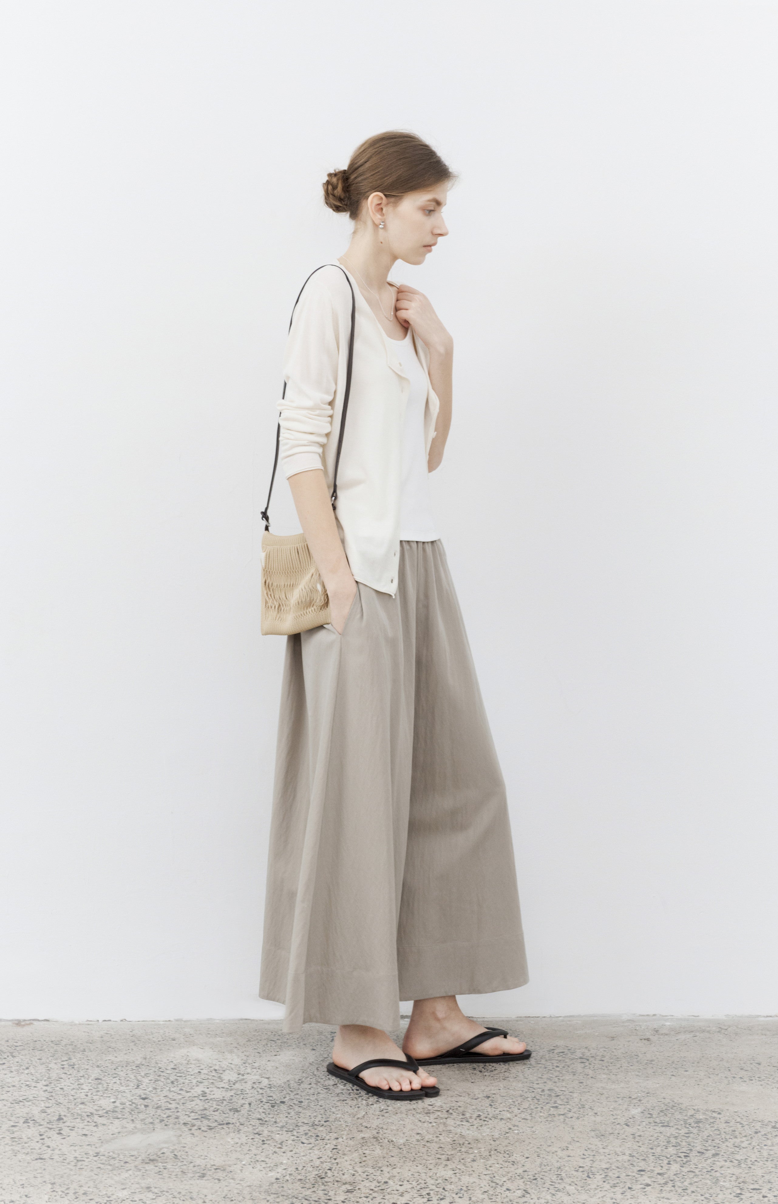 FLARE LOOSE WIDE PANTS / 플레알즈 와이드 팬츠