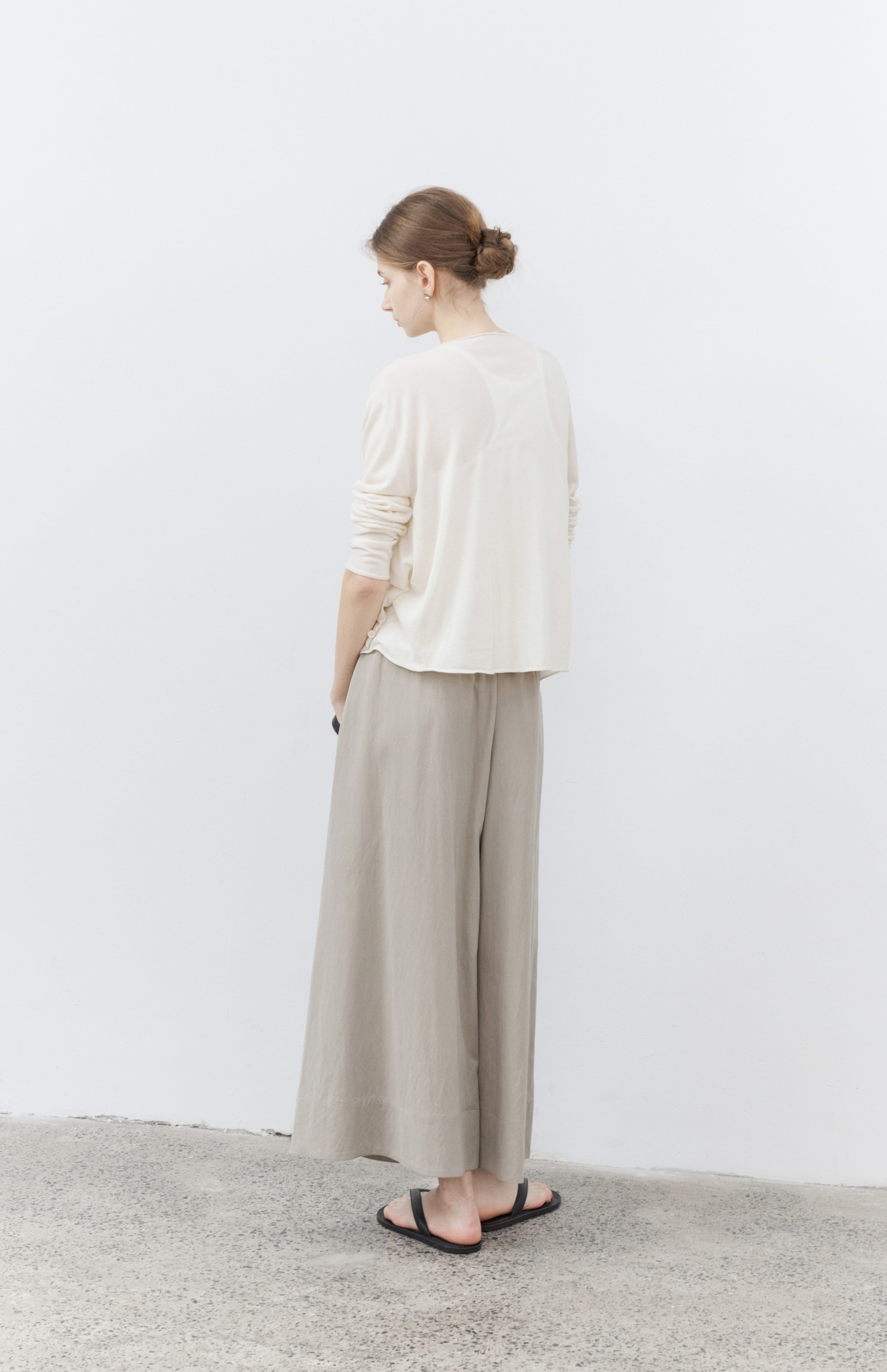 FLARE LOOSE WIDE PANTS / 플레알즈 와이드 팬츠