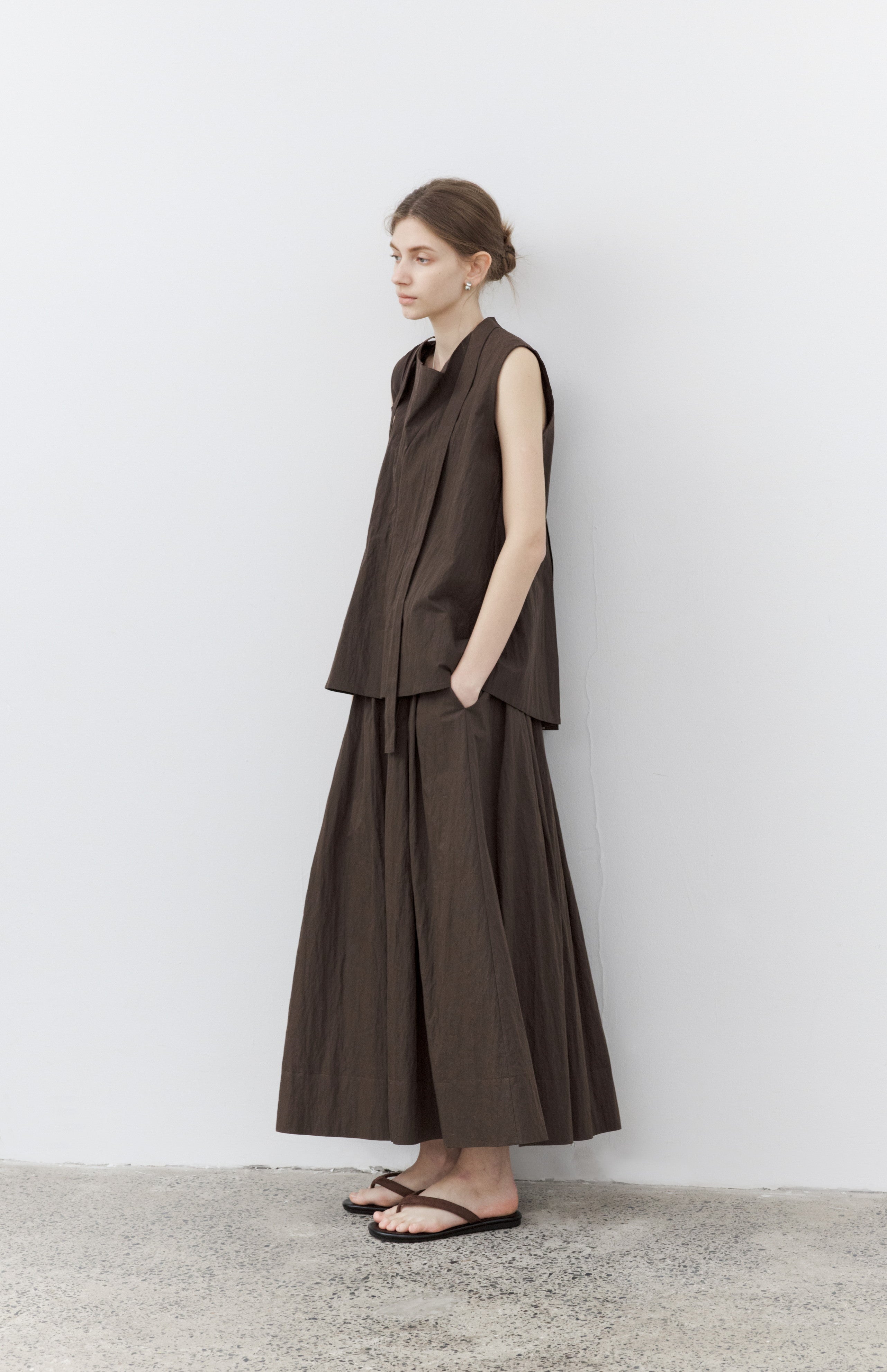 VOLUME FLARE BROWN BLOUSE / ボリュームフレアブラウンブラウス