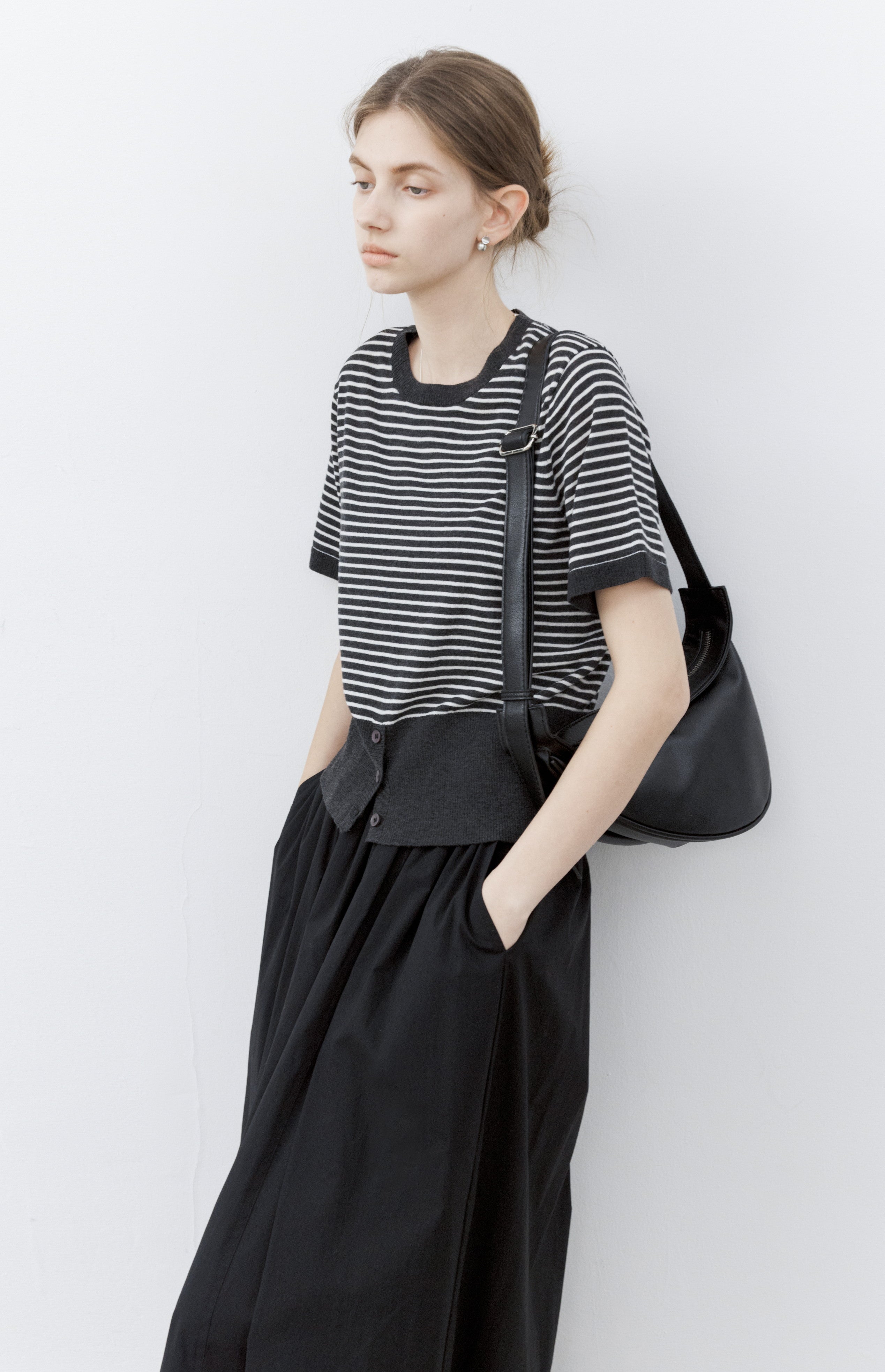 WAIST FIT STRIPE T-SHIRT / 웨스트 피트 스트라이프 T셔츠